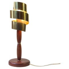 Lampe de bureau scandinave vintage en teck et laiton avec abat-jour en spirale or