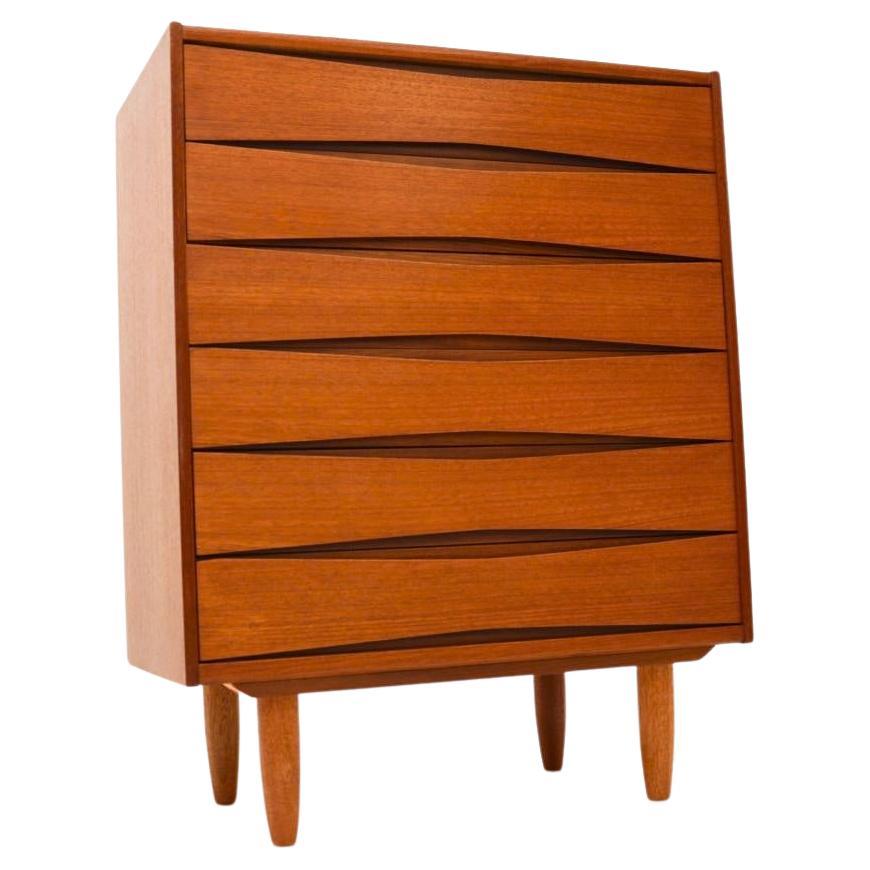 Cassettiera scandinava vintage in teak di Skeie & Co in vendita