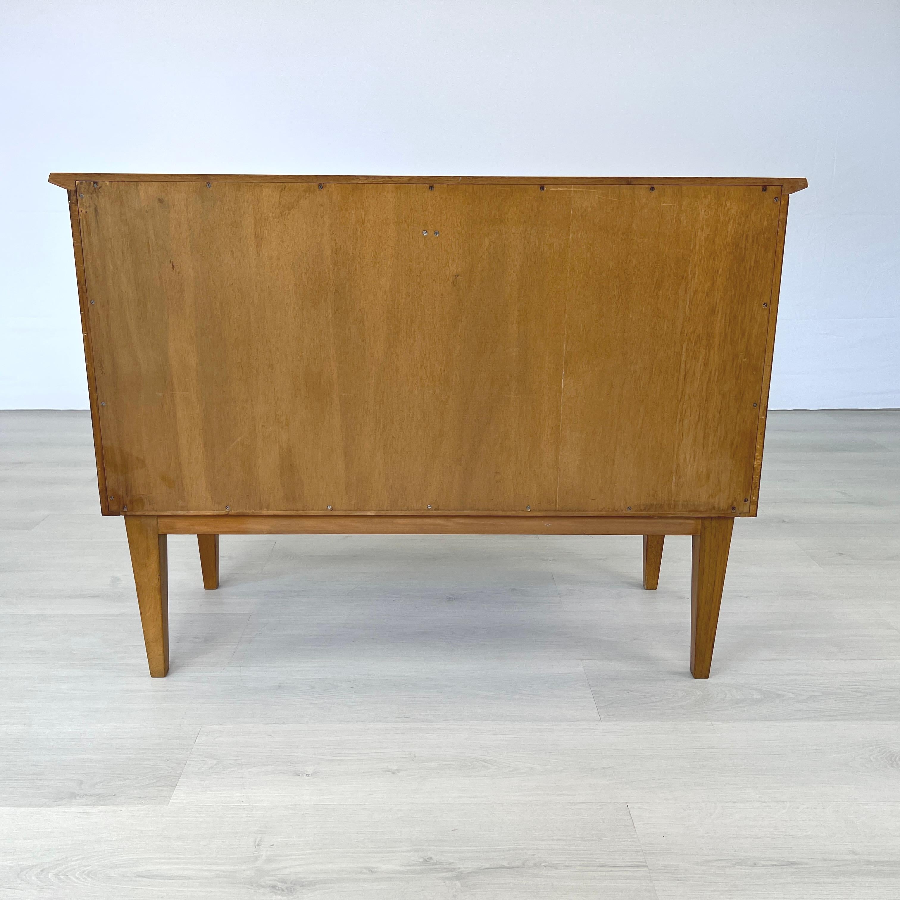 Commode scandinave vintage en teck en vente 7