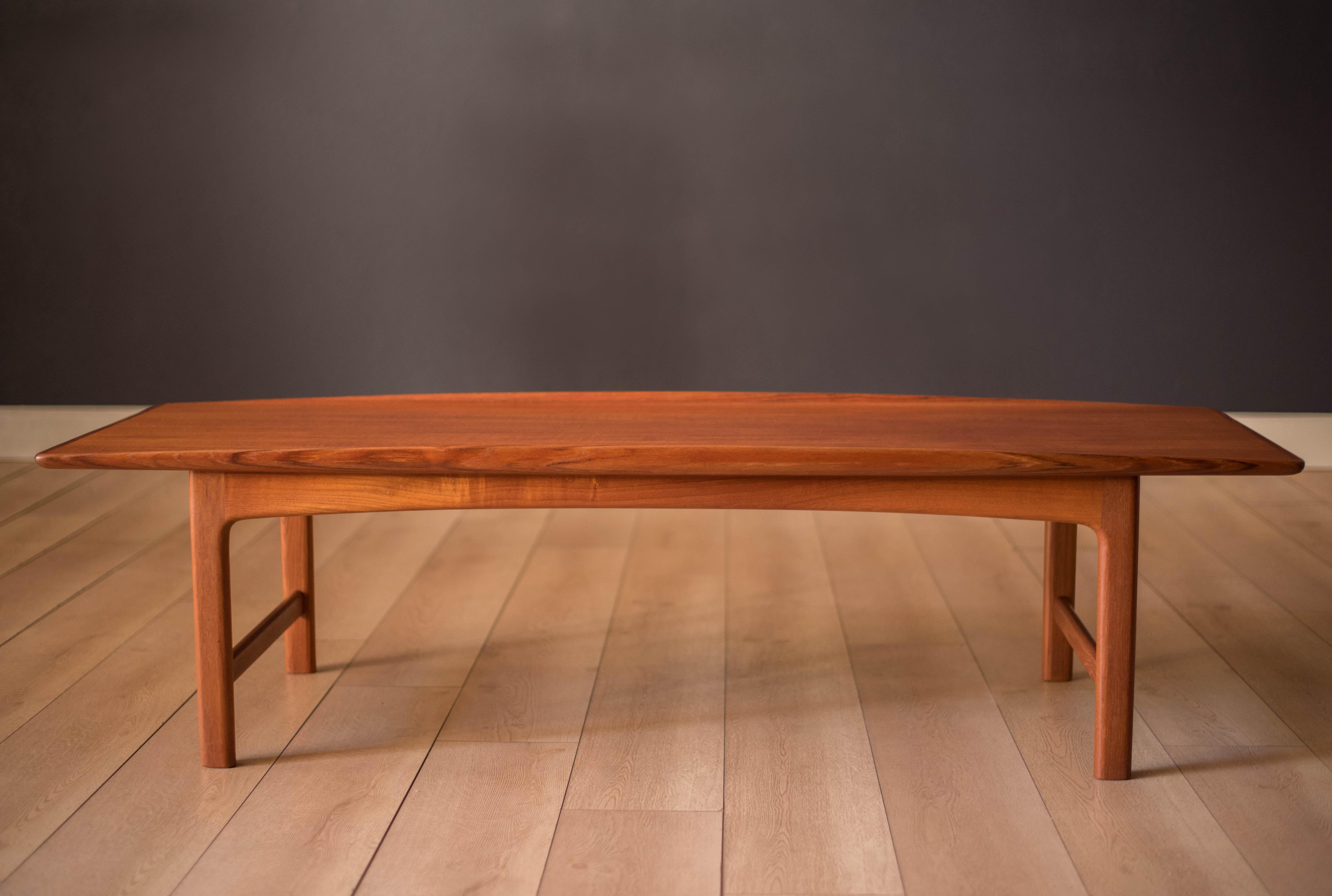 Scandinave moderne Table basse scandinave vintage en teck de Folke Ohlsson pour Dux en vente