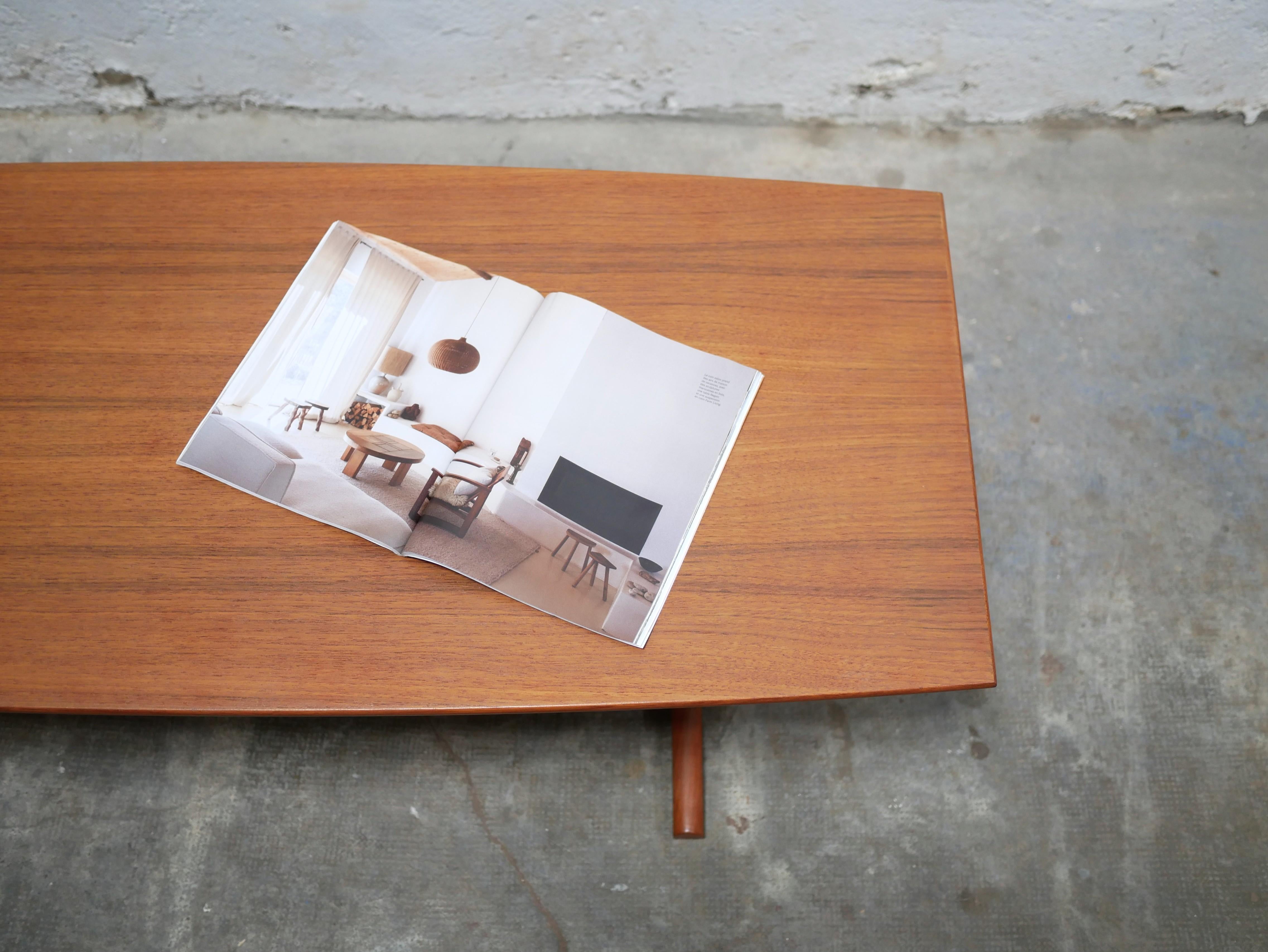 Danois Table basse scandinave vintage en teck en vente