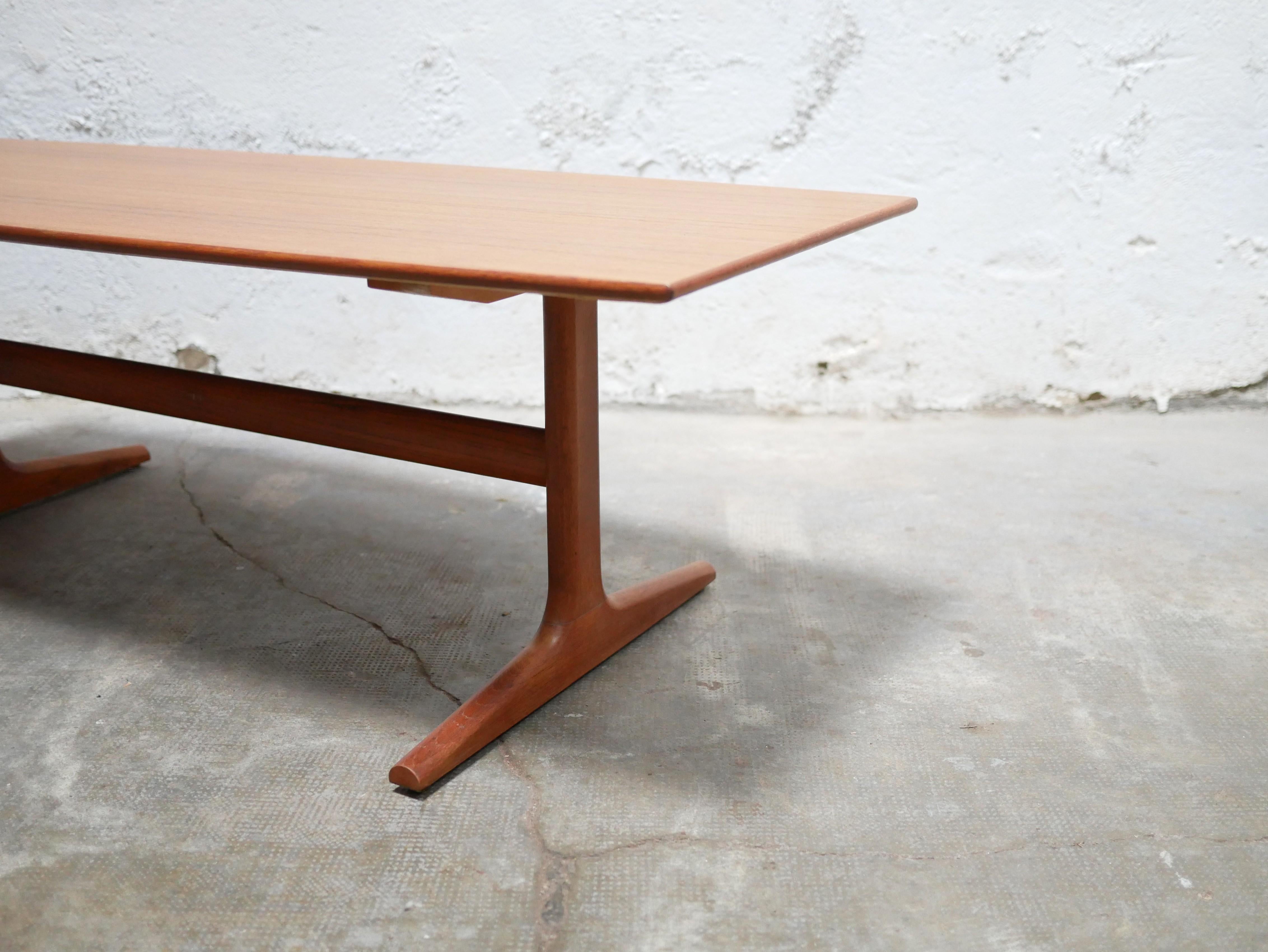 Table basse scandinave vintage en teck en vente 3