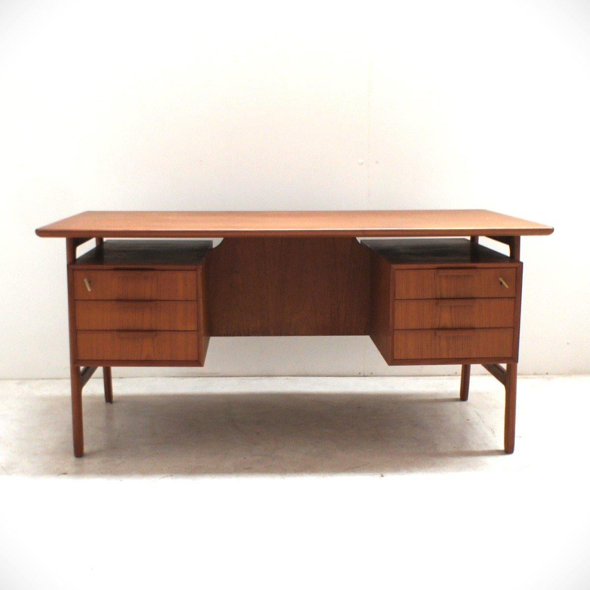 Vintage Scandinavian Teak Desk, Model 75, Omann Jun.