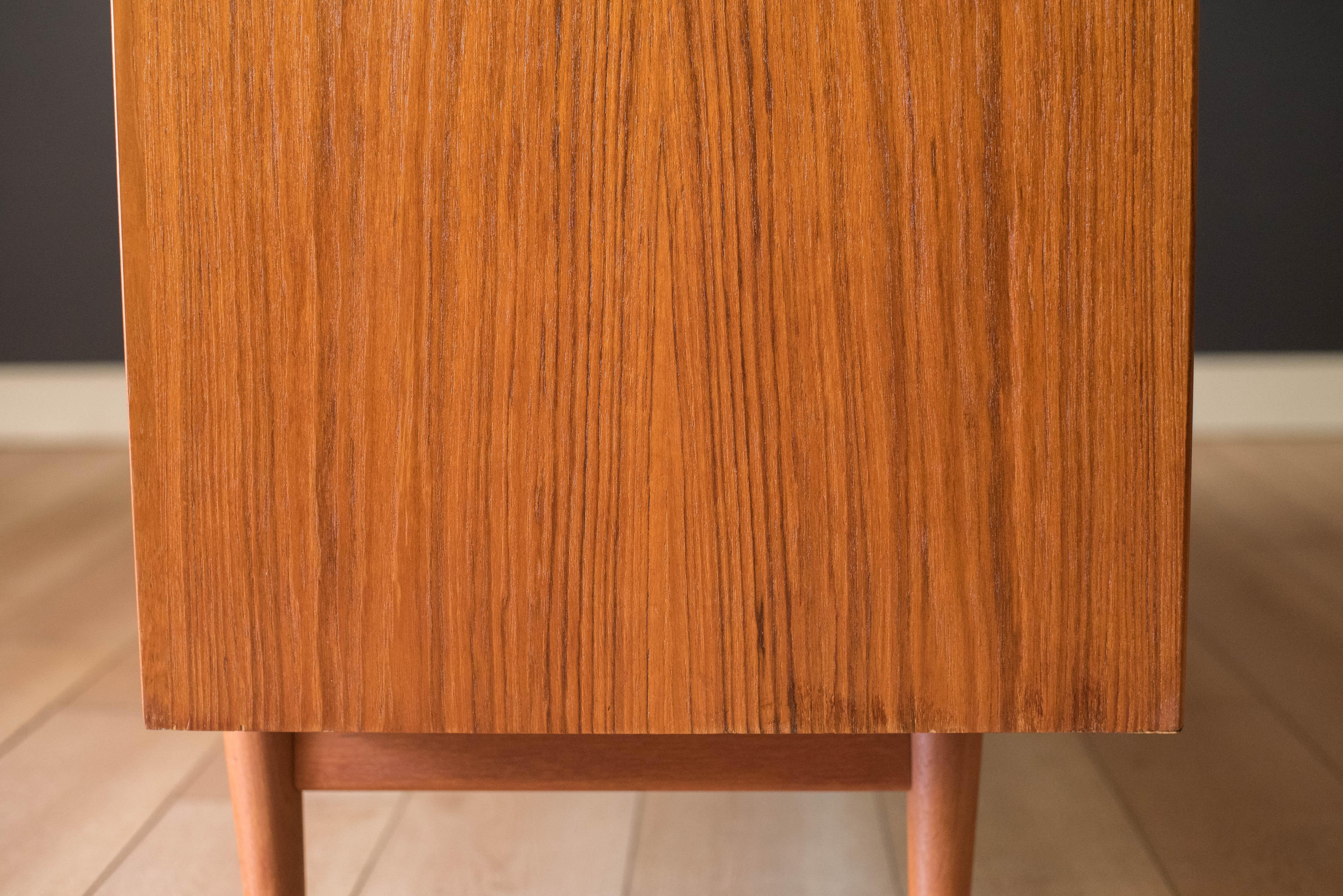 Vintage Scandinavian Teak Eight Drawer Double Dresser 4