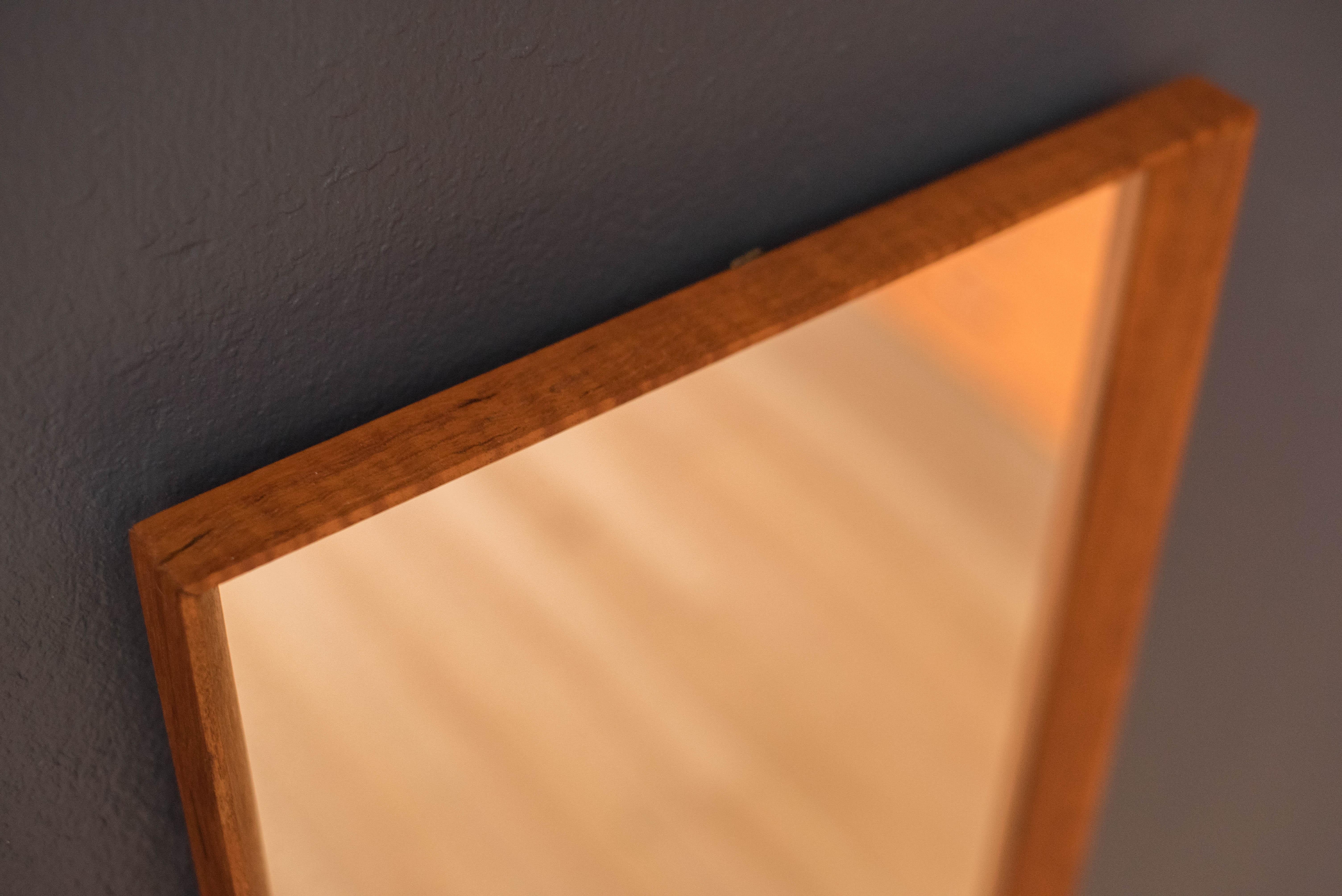 Specchio da parete scandinavo d'epoca in teak in vendita 2