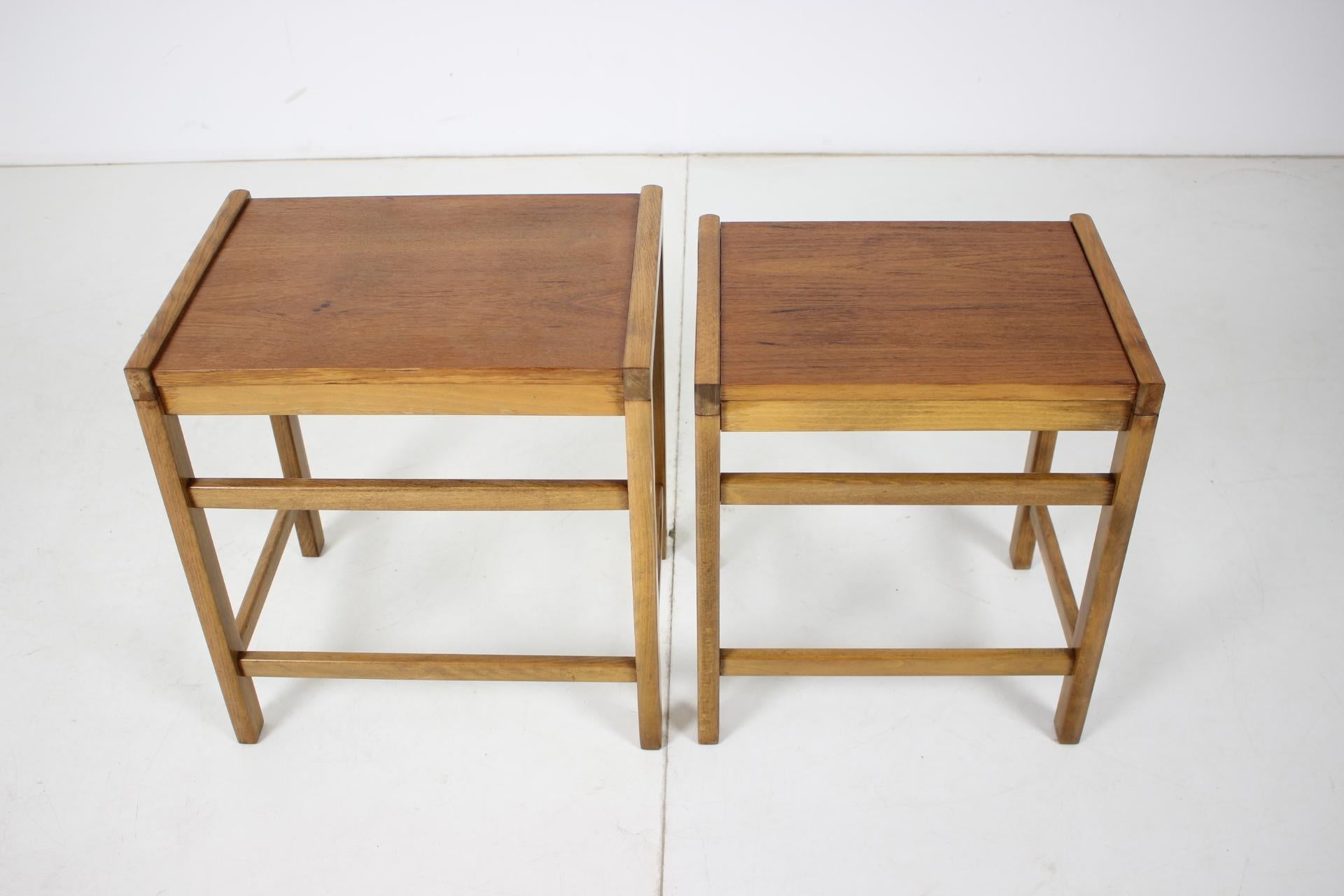 Skandinavische Vintage-Stapeltische aus Teakholz, 1960er Jahre (Buchenholz) im Angebot