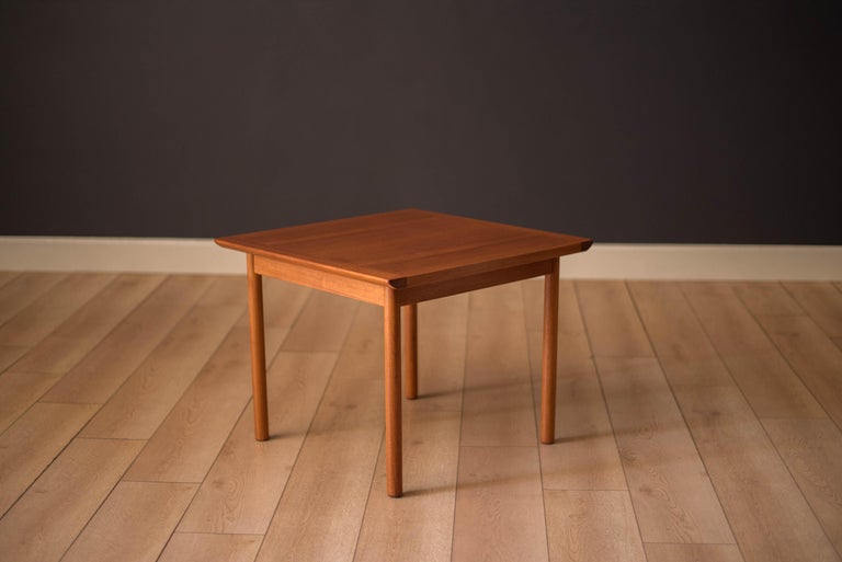Mid-Century Modern square end table by Westnofa of Norway in teak. Features solid teak curved edges and linear dowel legs. This piece functions as a side or occasional table.




Offered by Mid Century Maddist