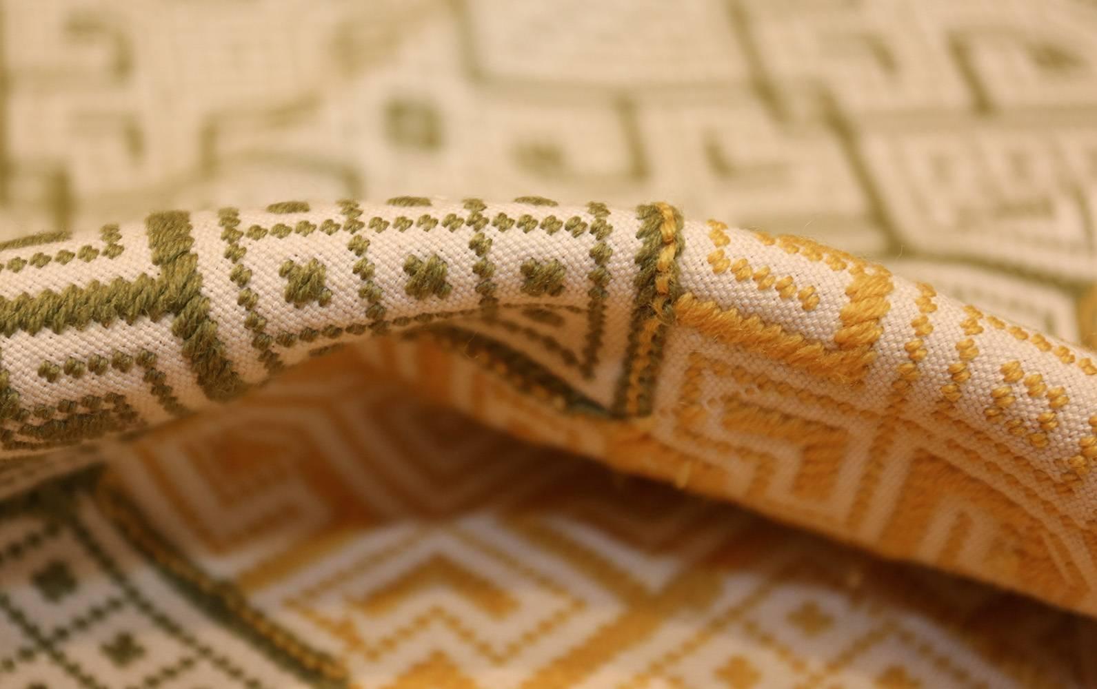 Vintage Scandinavian Textile, Scandinavia, Circa: Mid-Twentieth Century – Size: 4 ft 2 in x 5 ft 8 in (1.27 m x 1.73 m)

