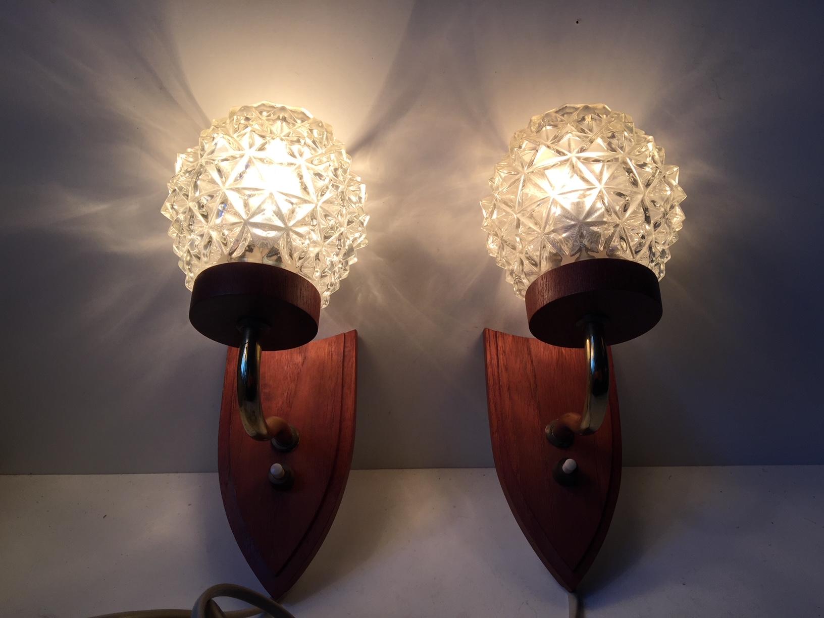Mid-Century Modern Vintage Scandinavian Wall Sconces in Teak and Cut Glass, 1960s For Sale