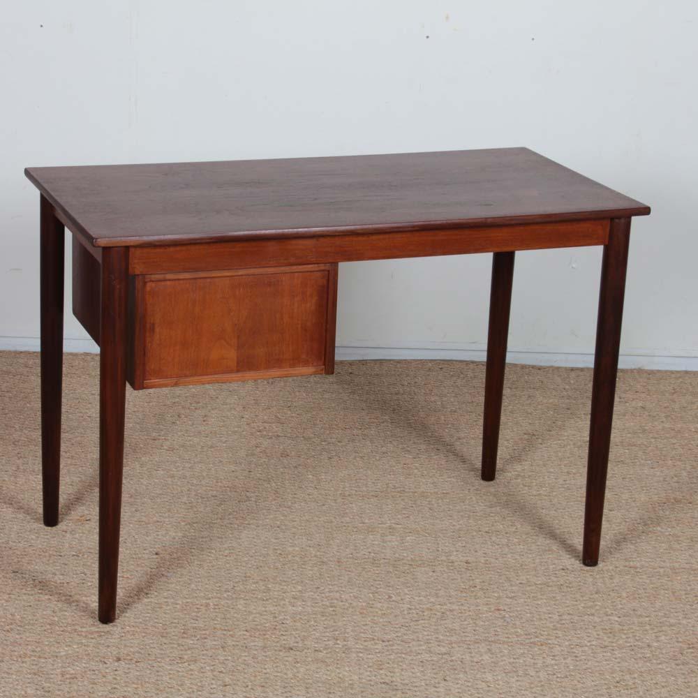 Vintage Scandinavian wooden desk from the 1960s For Sale 2