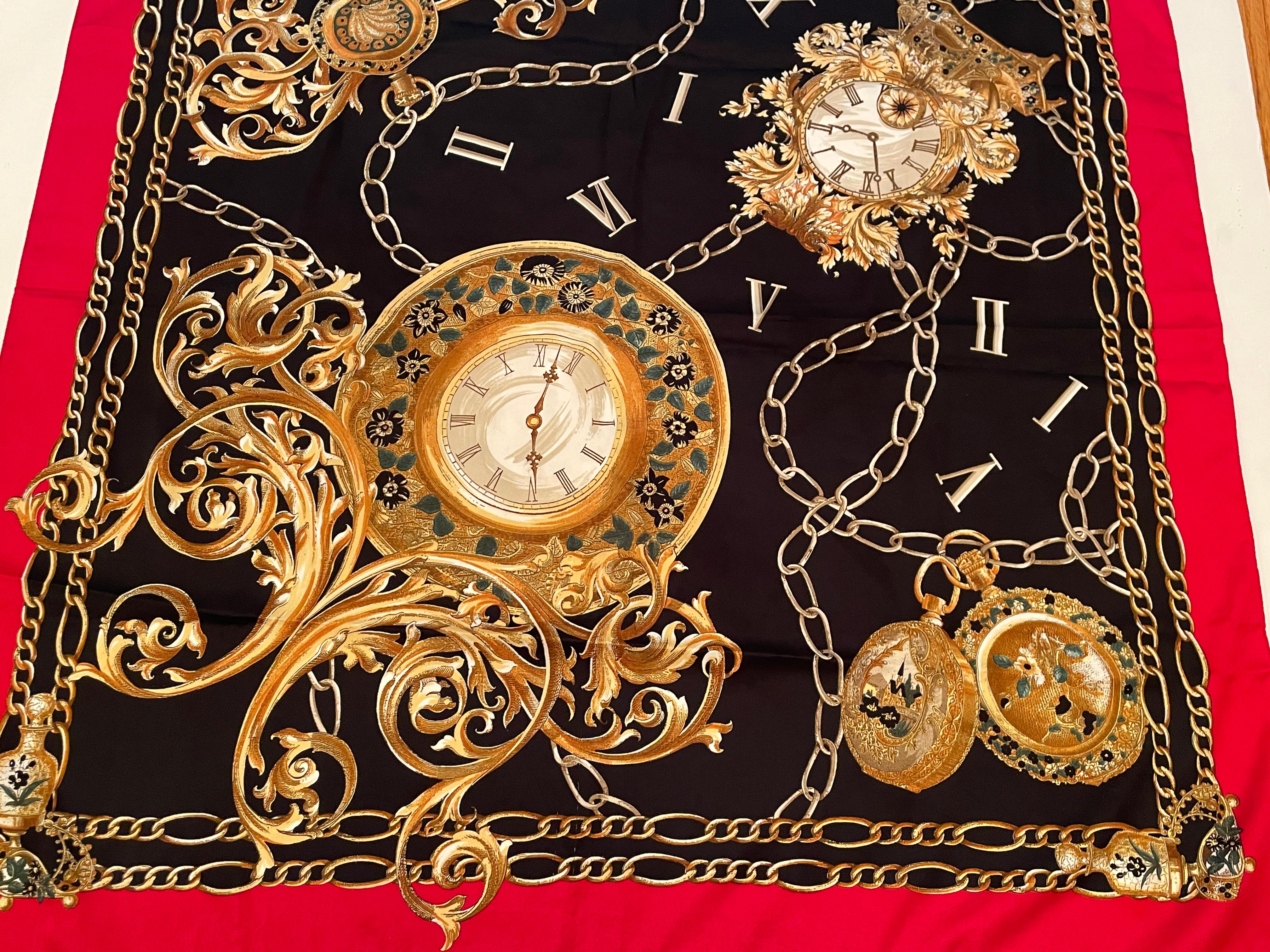 Écharpe vintage présentant de grandes et de petites horloges victoriennes  en vente 1