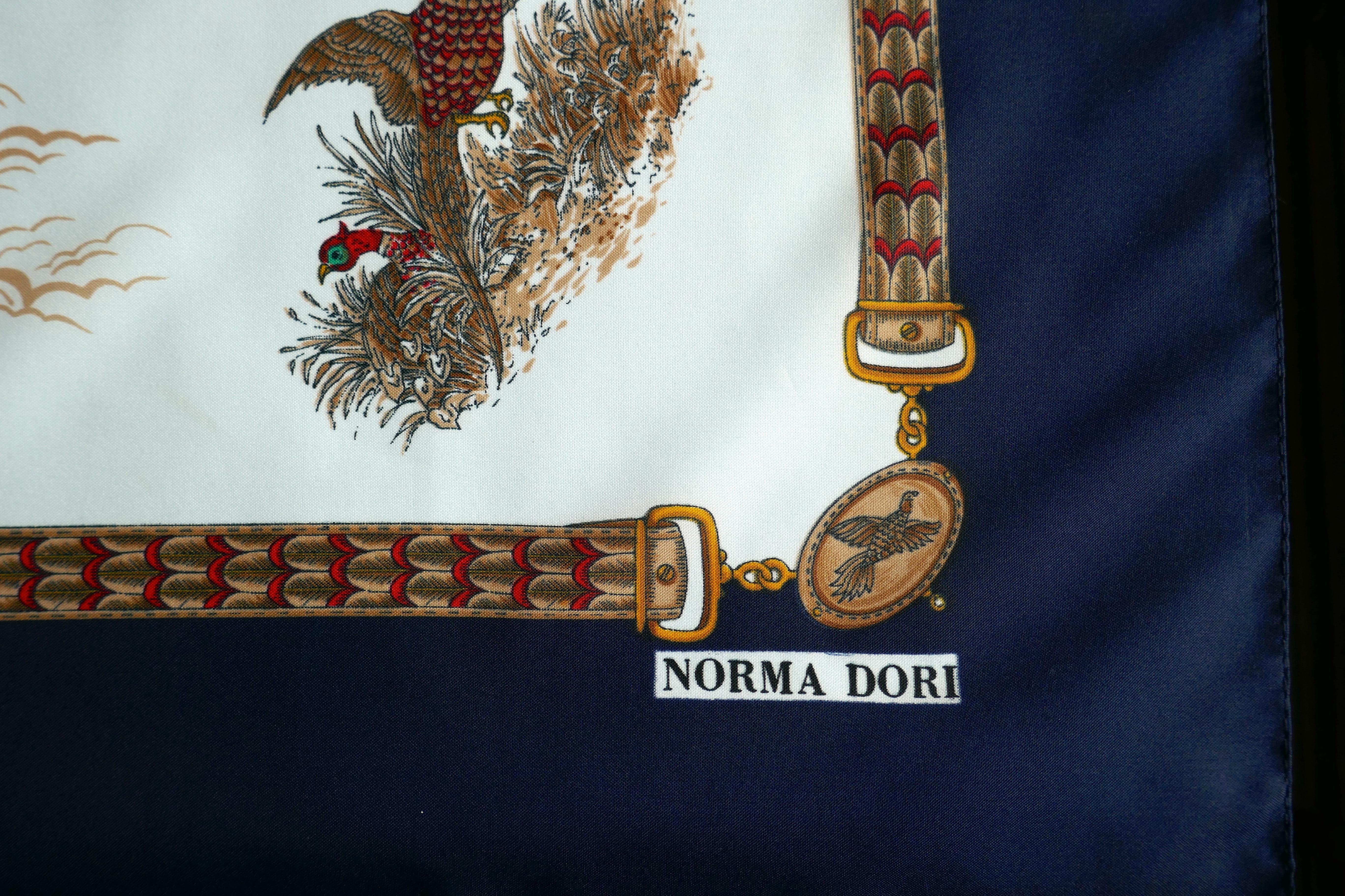Vintage Scarf “Game Birds” Shooting designed by Norma Dori In Good Condition In Chillerton, Isle of Wight
