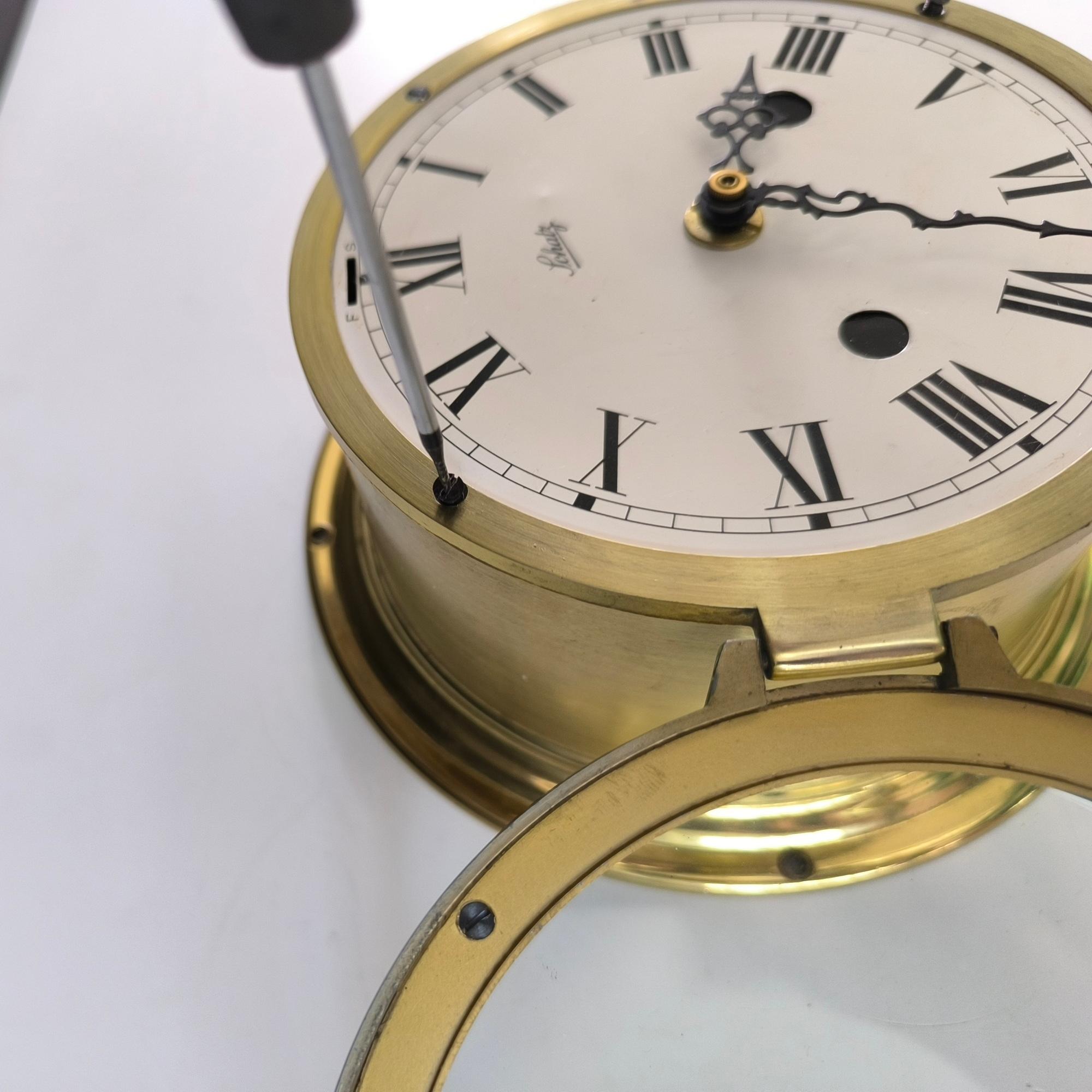 Orologio da parete in ottone Schatz Royal Mariner, Germania Ovest, alimentazione a batteria in vendita 4
