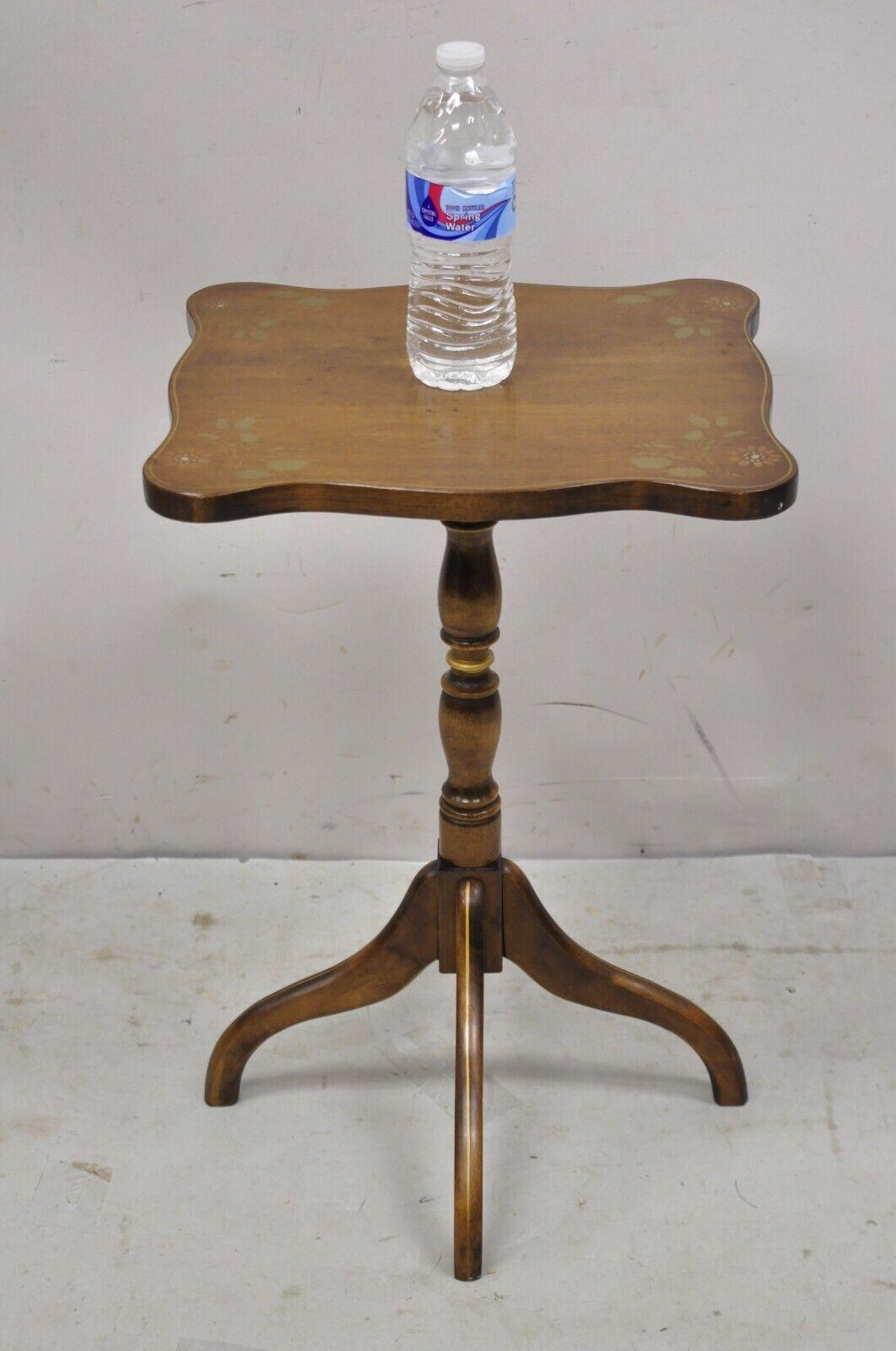 Vintage Scheibe small maple wood hitchcock style accent side table. Item features Pedestal base with 4 legs, stencil painted details to top, solid wood construction, beautiful woodgrain, original label, quality American craftsmanship. circa mid 20th