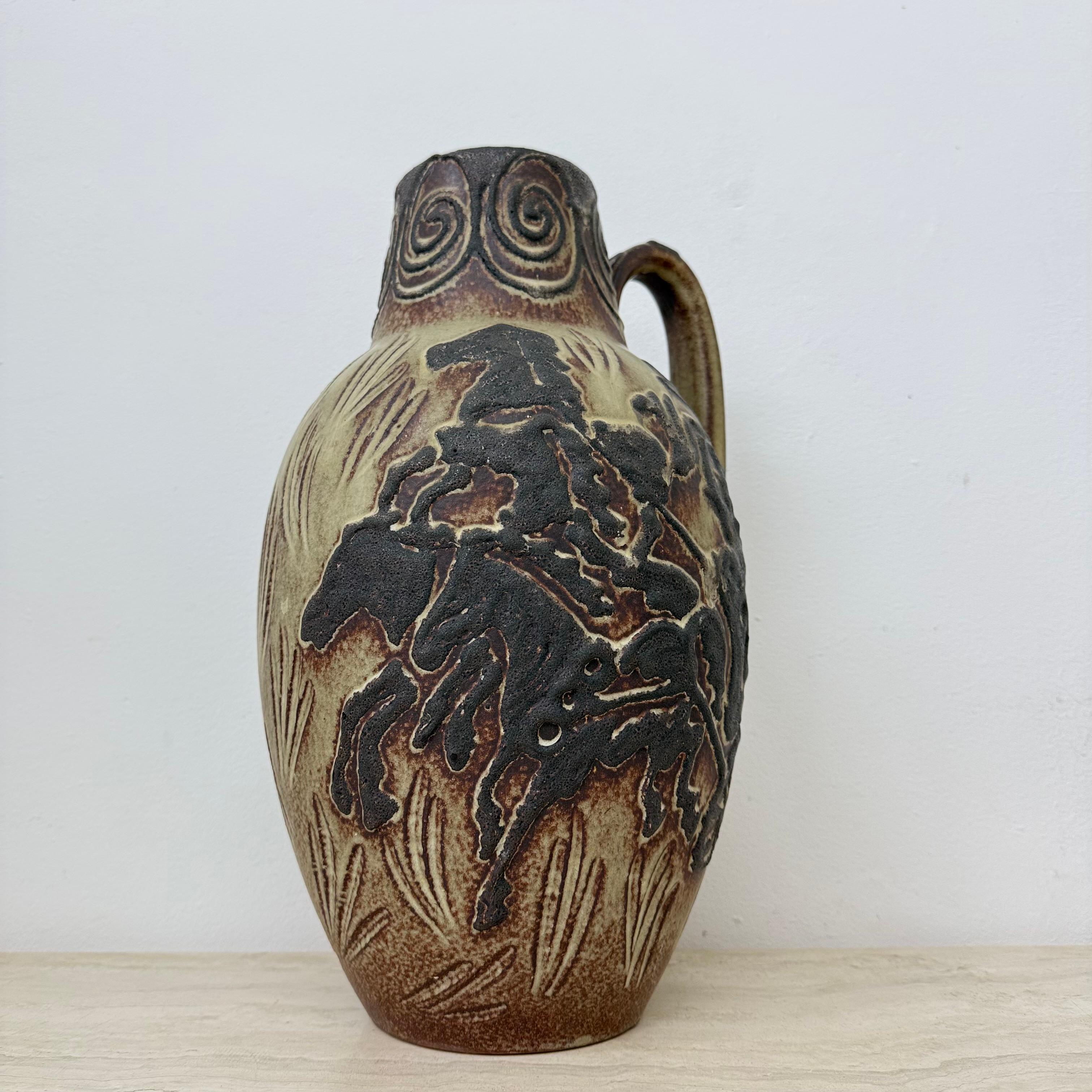 Vaso d'epoca Scheurich Germania Ovest con decorazione di cavalli, anni '70 in vendita 13