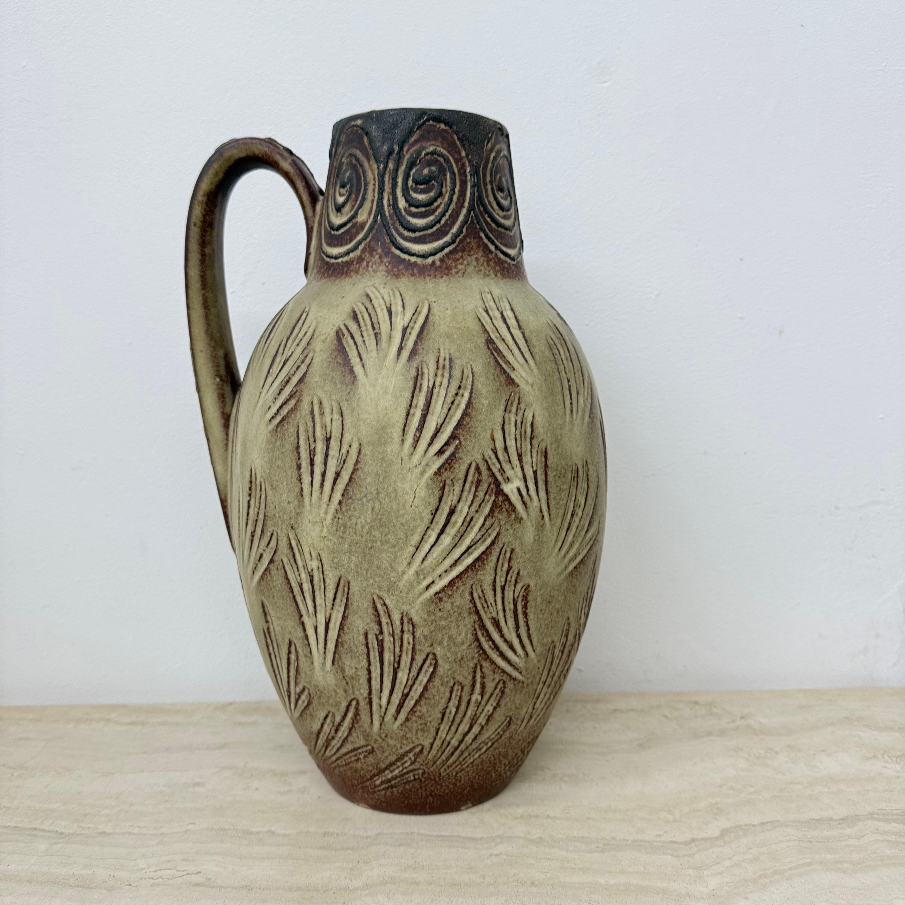 Vaso d'epoca Scheurich Germania Ovest con decorazione di cavalli, anni '70 in vendita 3
