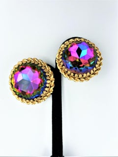 Vintage Schiaparlli clip-on earring, round with huge rhinestone, France 1960