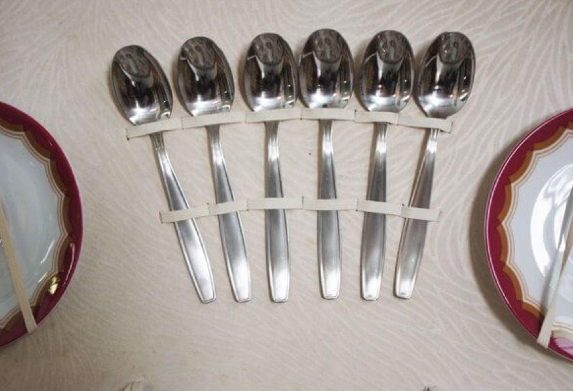 Vintage Schirnding German Porcelain Coffee Set, 1970s In condizioni buone in vendita a Manzano, IT