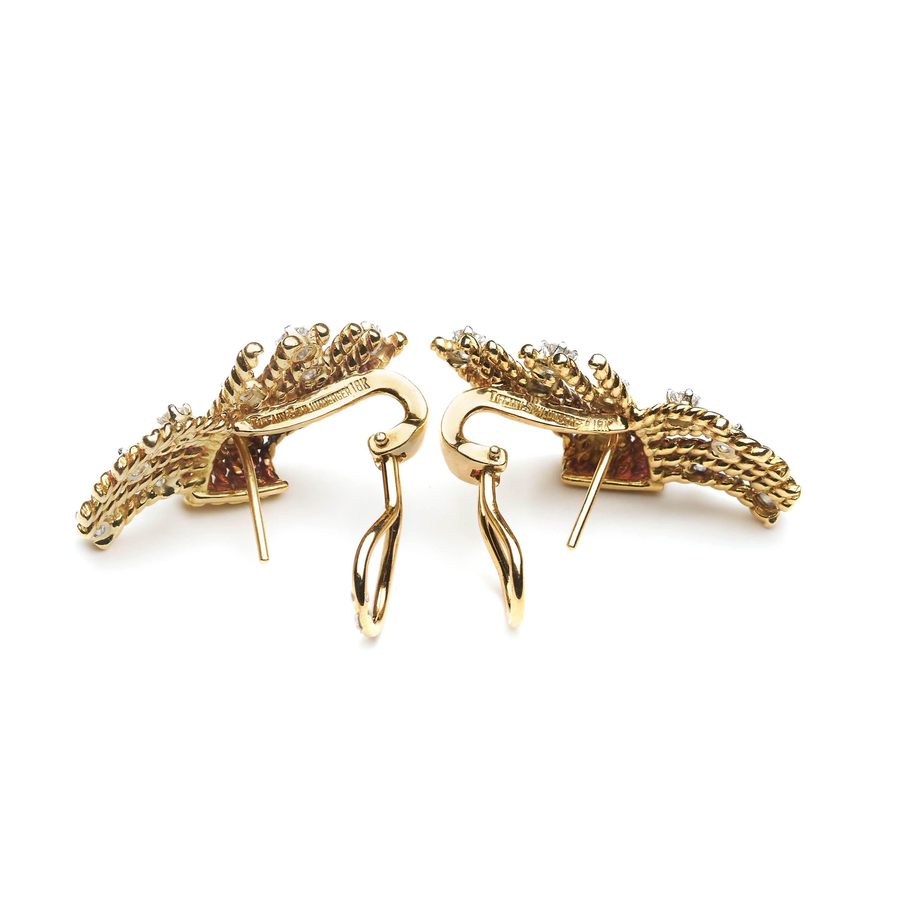 Schlumberger pour Tiffany & Co. Boucles d'oreilles « V-Rope » en diamants, vers 1980 Pour femmes en vente