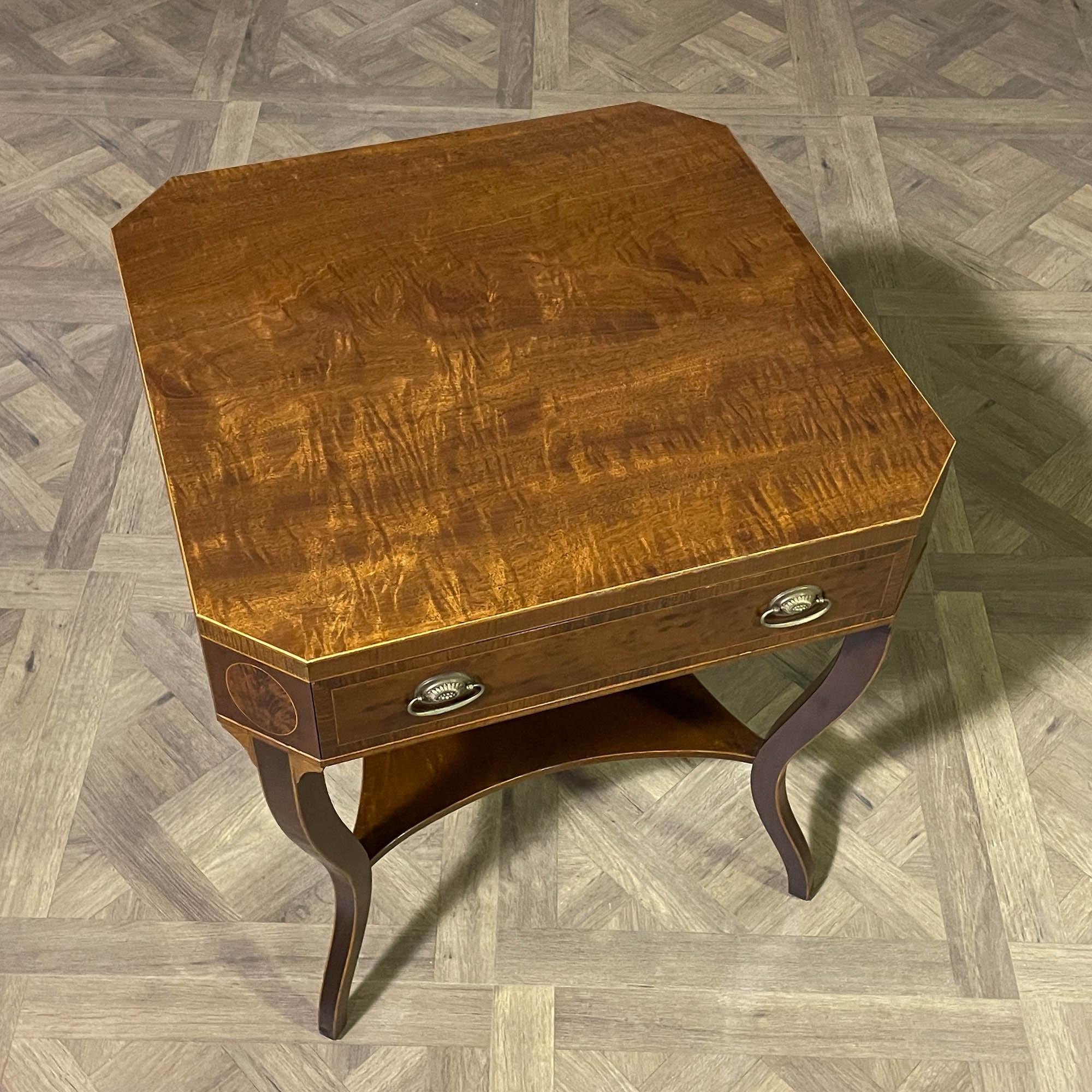 Vintage Schmieg and Kotzian End Table In Good Condition For Sale In Annville, PA