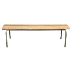 Banc d'école vintage en bois et métal