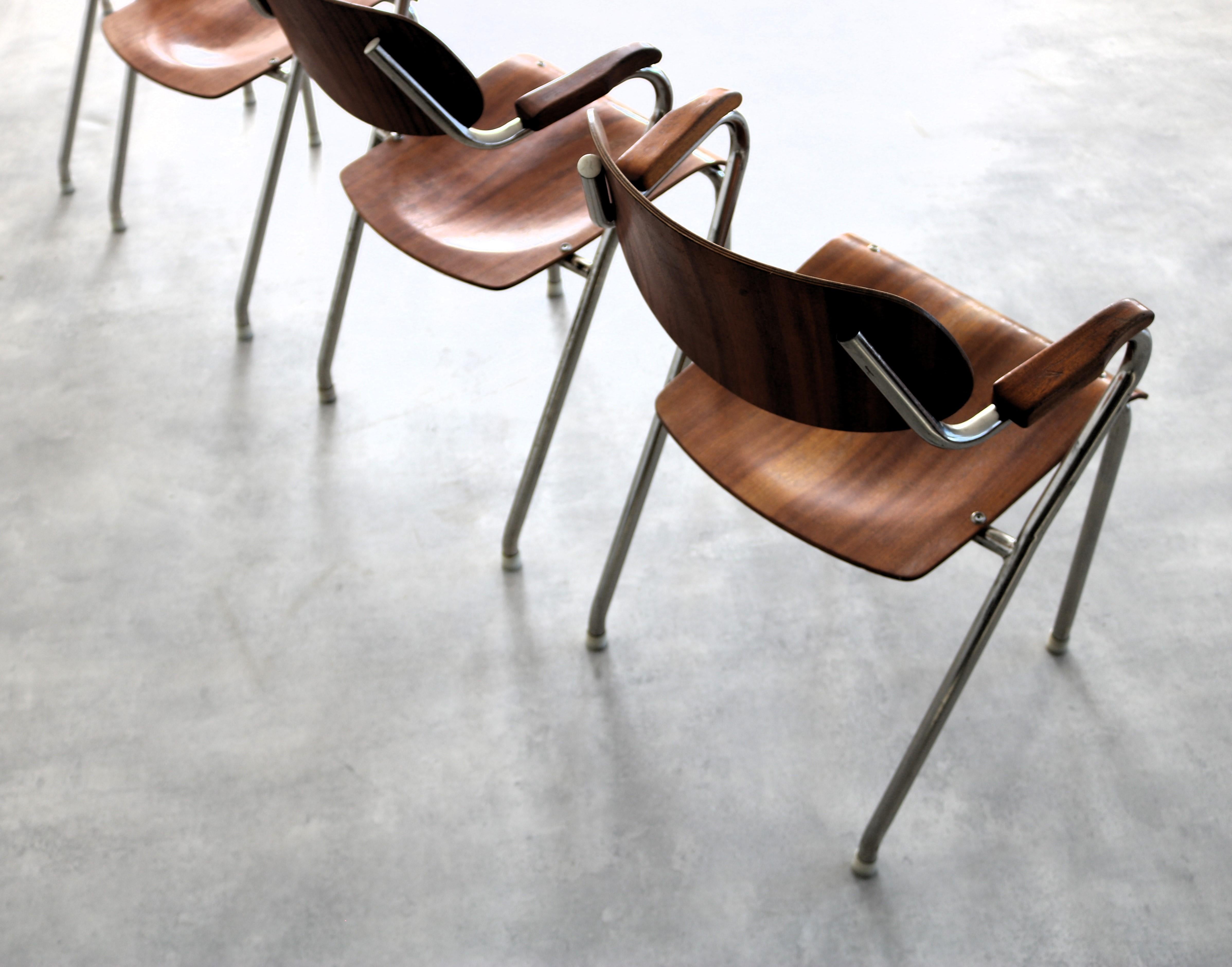 alte Schulstühle  Stapelstühle  Stühle  Schweden im Angebot 7