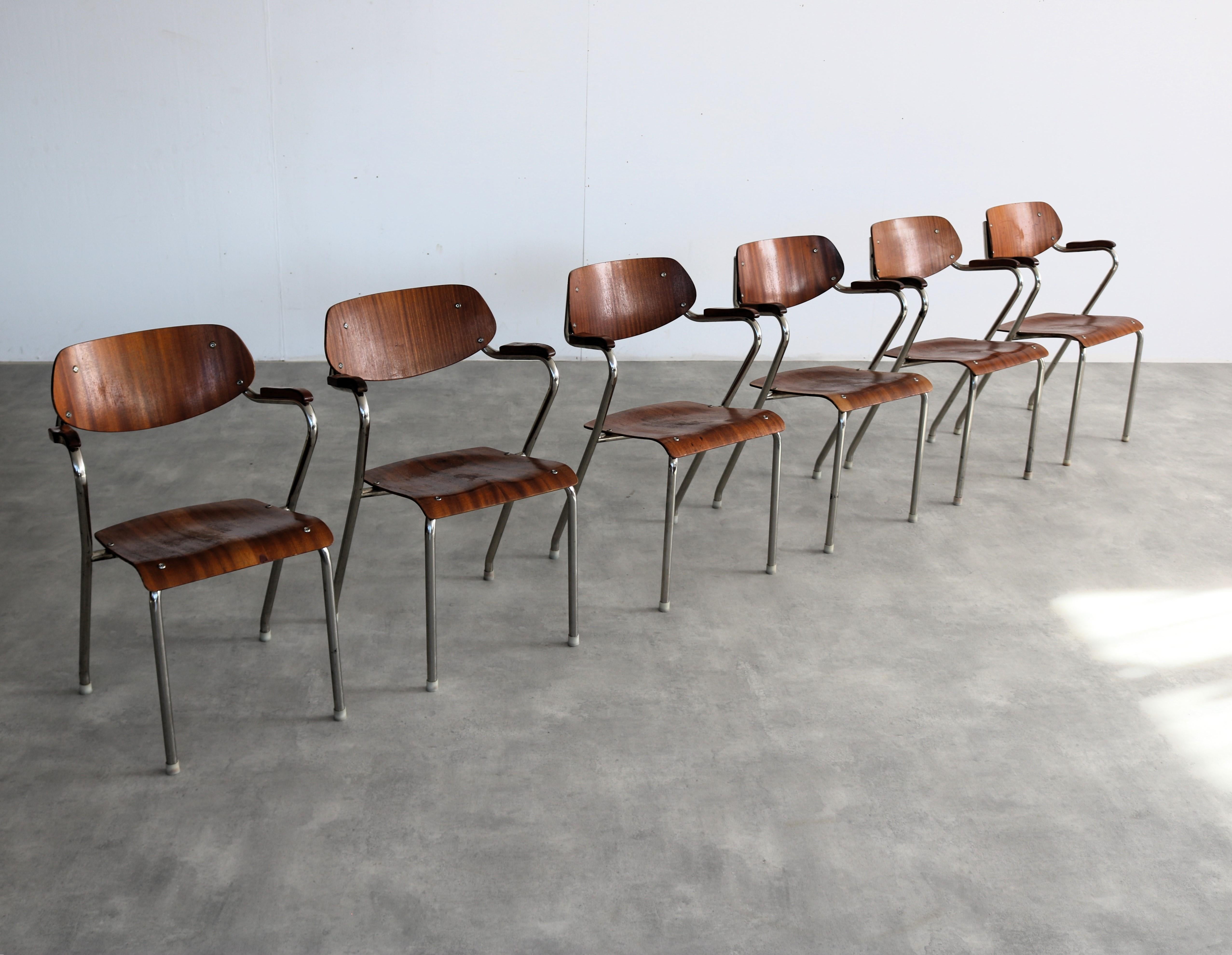 alte Schulstühle  Stapelstühle  Stühle  Schweden im Angebot 9