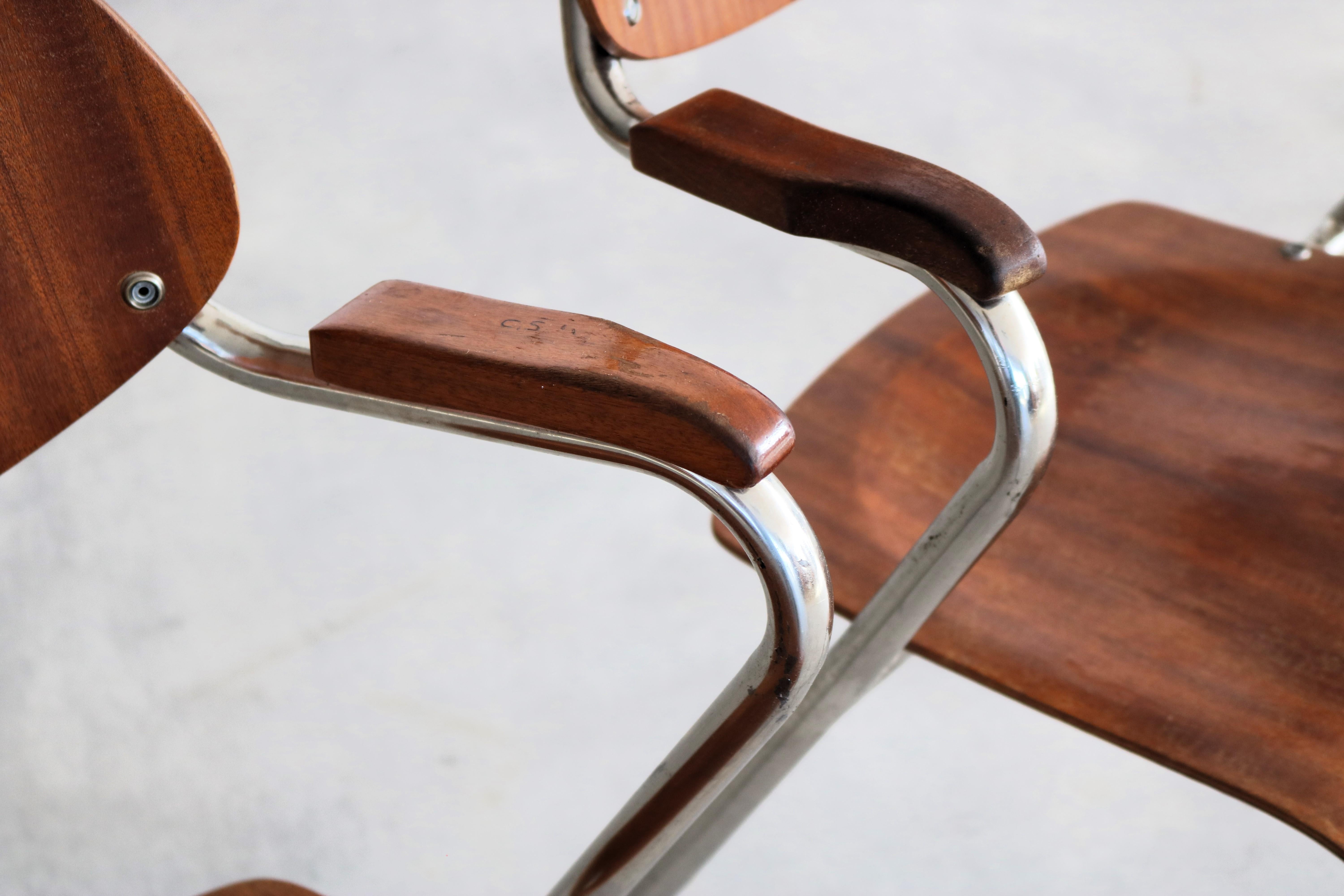 alte Schulstühle  Stapelstühle  Stühle  Schweden (Chrom) im Angebot