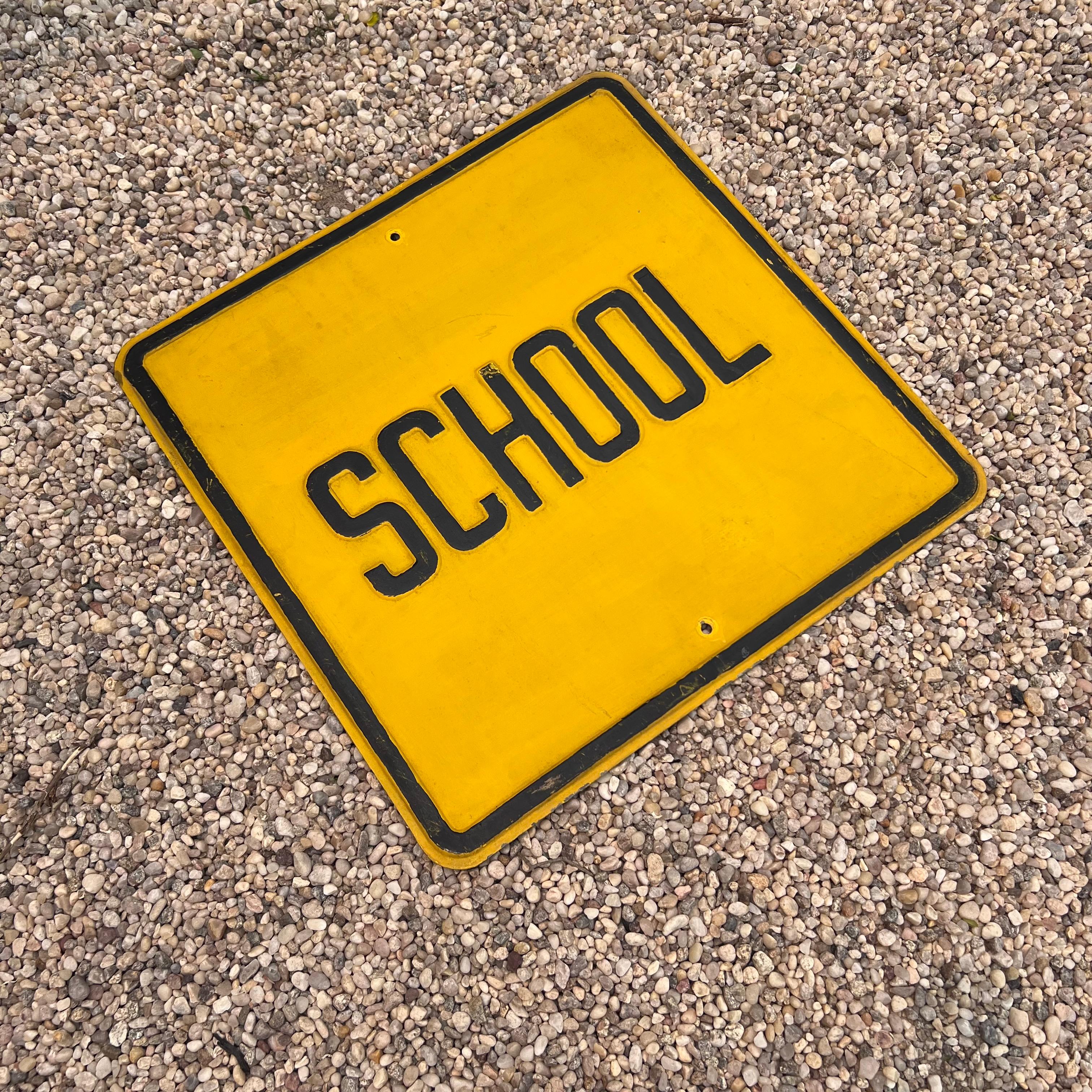 Americano Insegna scolastica vintage, anni '60 USA in vendita