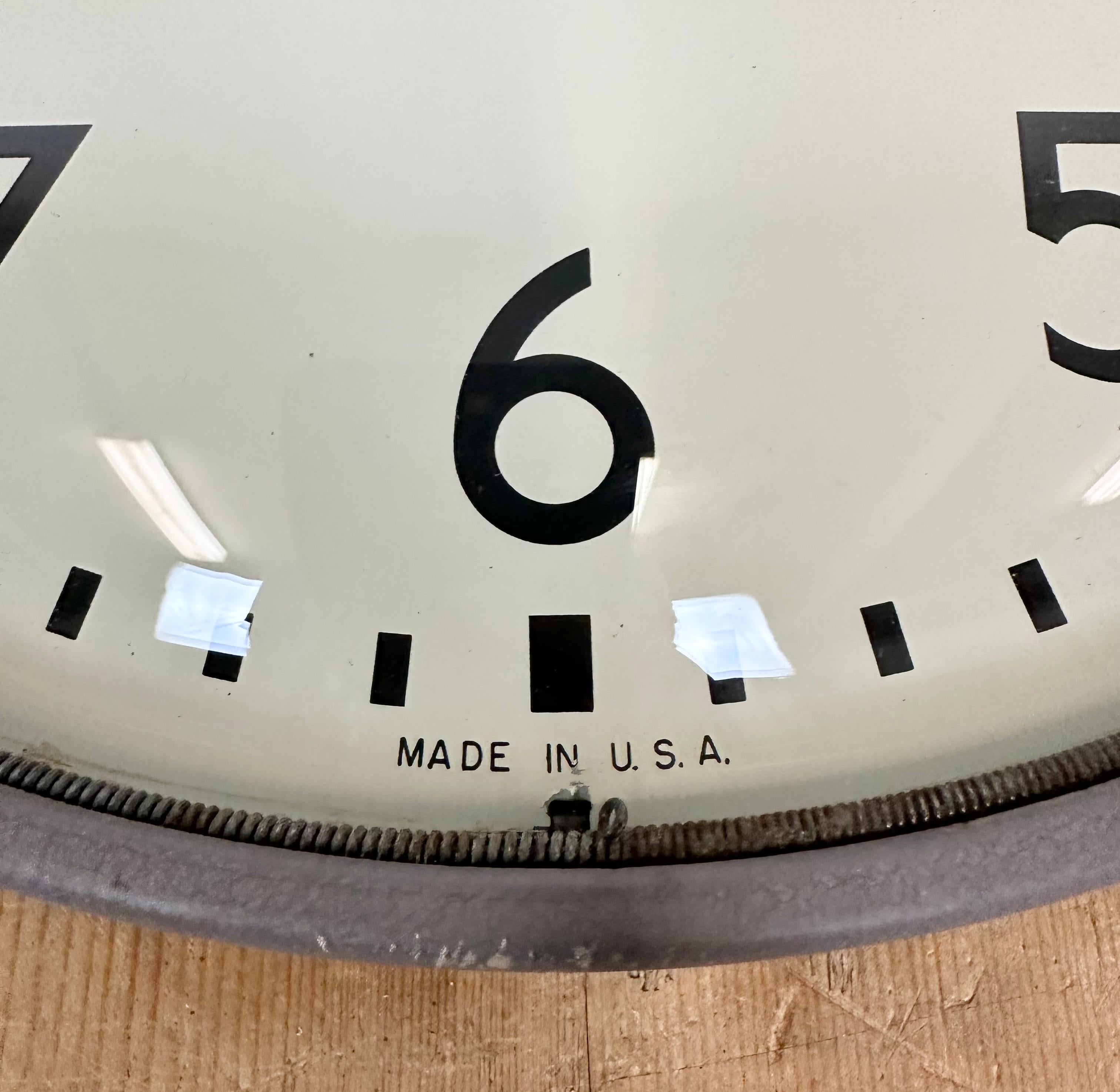 Horloge murale d'école vintage de Simplex, années 1970 4