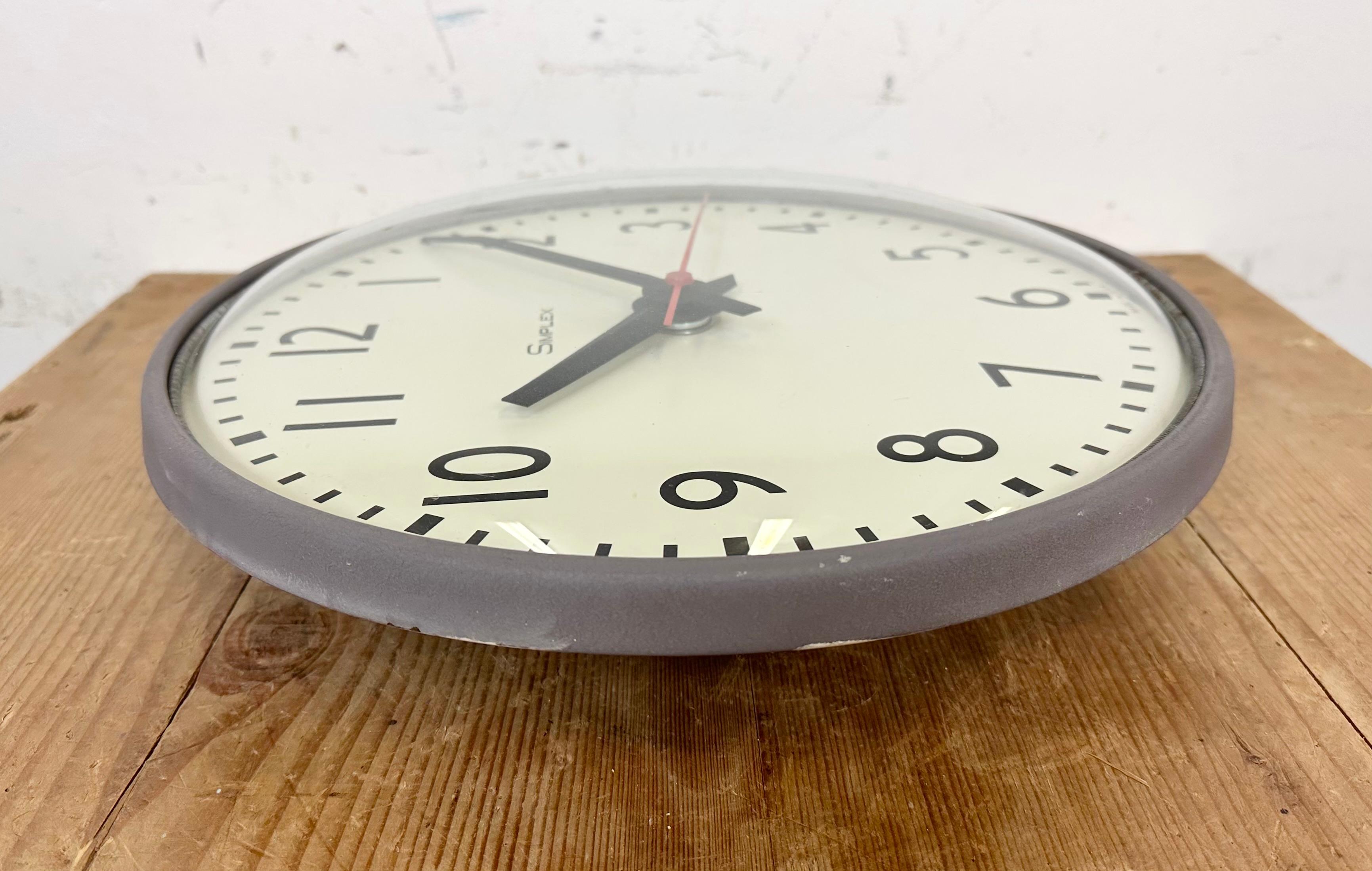 Horloge murale d'école vintage de Simplex, années 1970 7