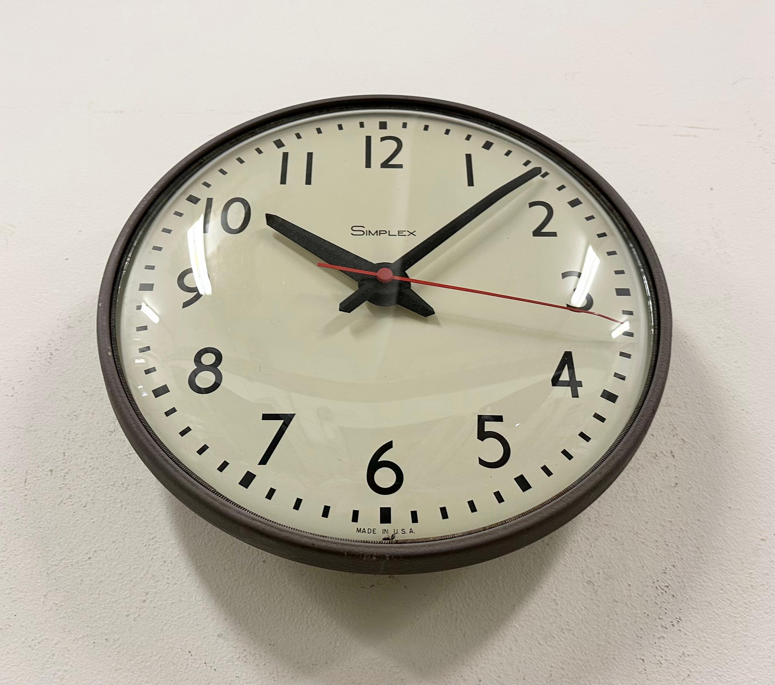 Verre Horloge murale d'école vintage de Simplex, années 1970