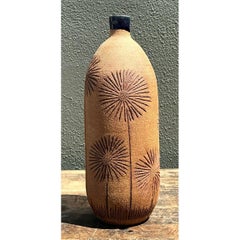 Vaso d'epoca in ceramica Studio Pottery con scotennatura floreale