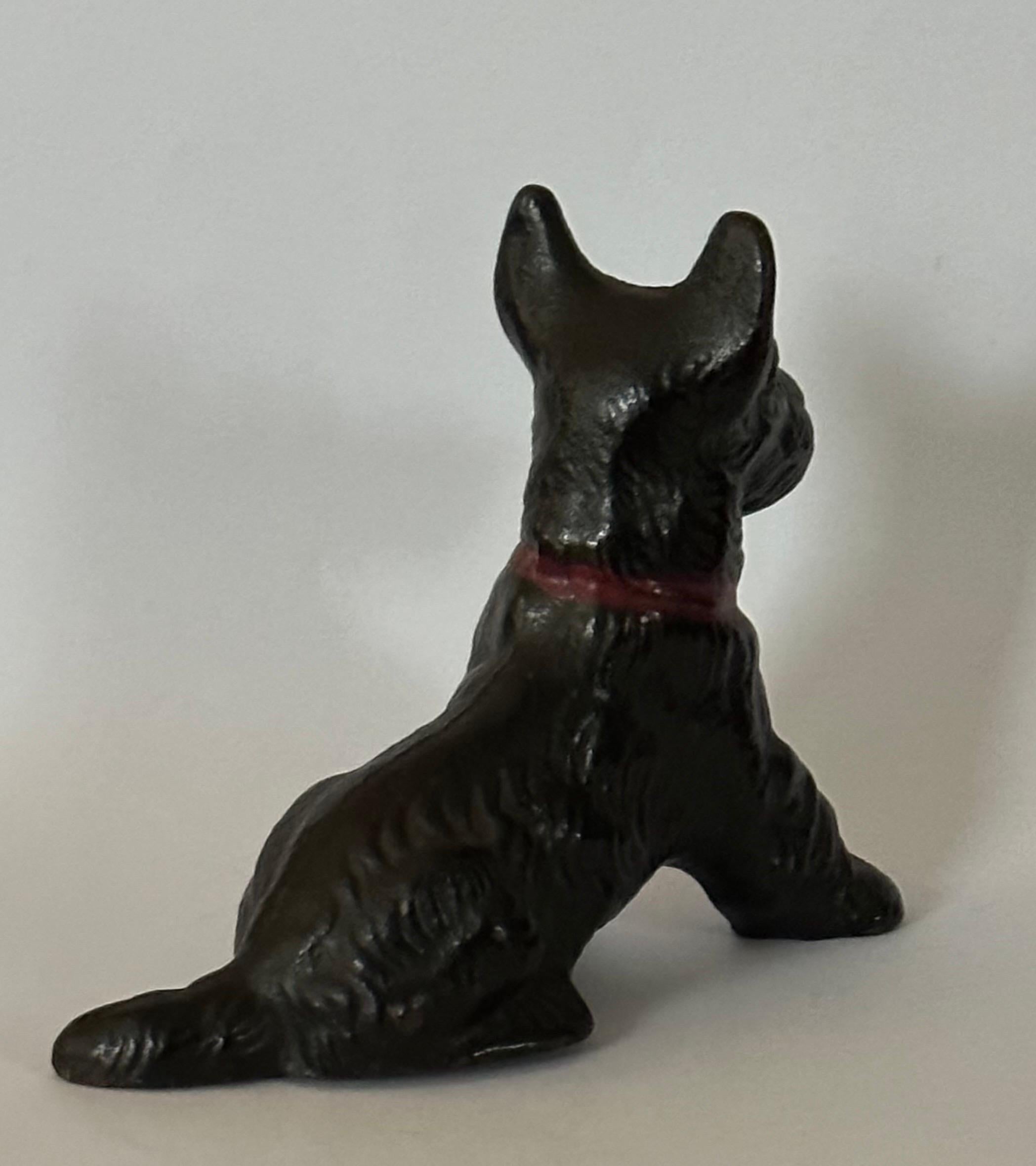 Vintage Scottie Dog Cast Iron Paperweight For Sale 2