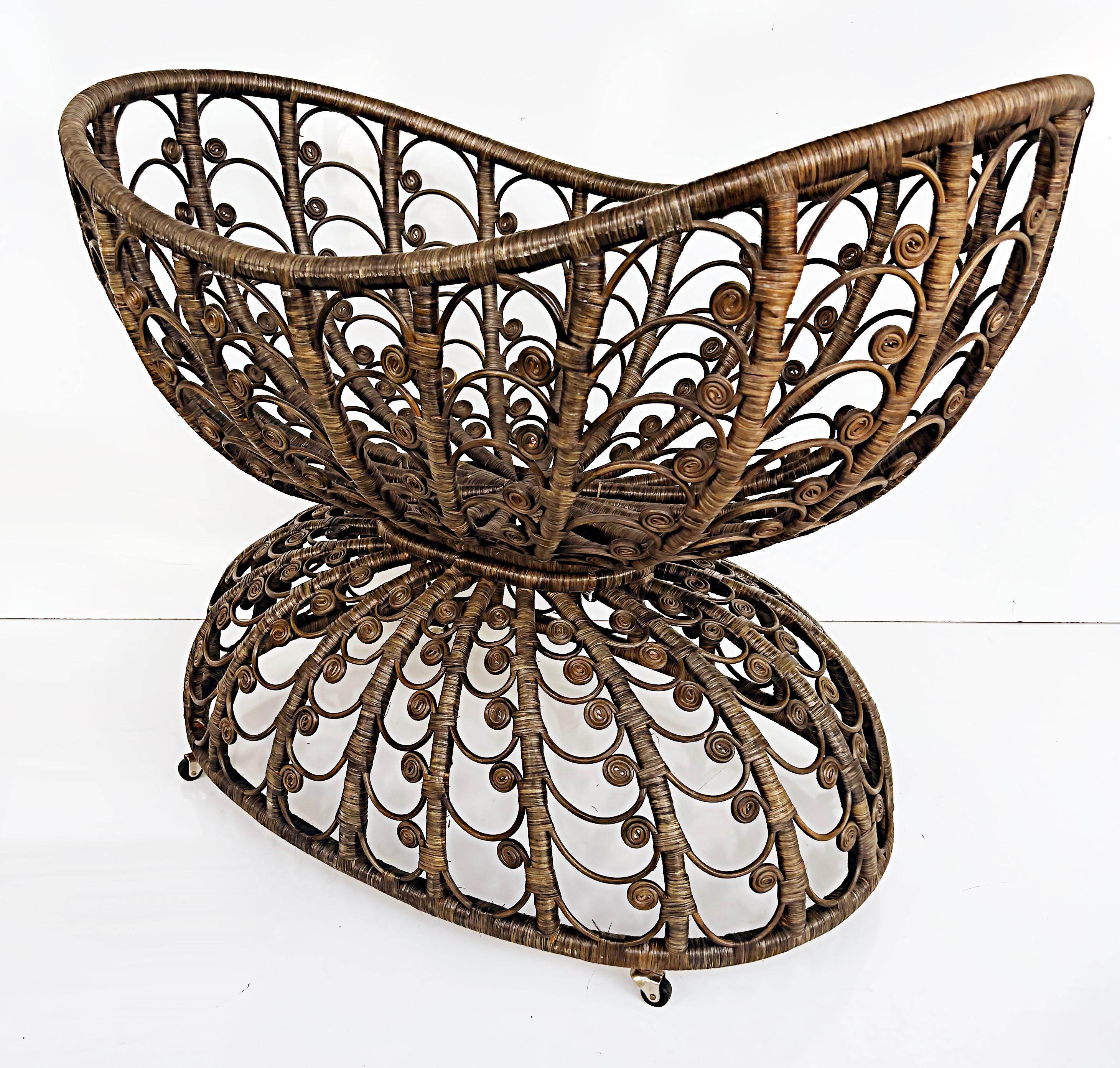 Victorian Vintage Scottish Rattan Bassinet, Early-Mid 20th Century  For Sale