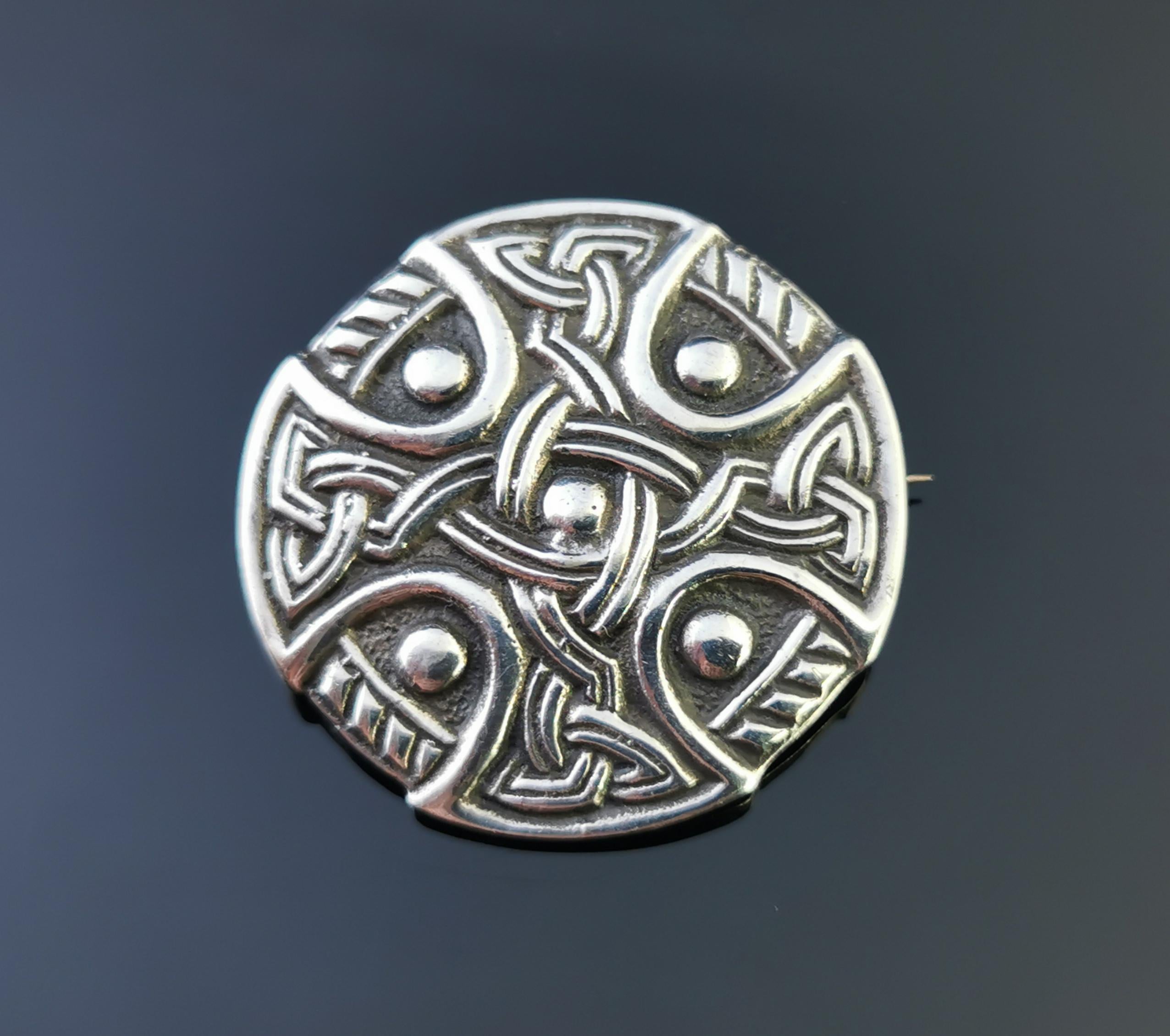 Vintage Scottish Silver Celtic Knot Brooch 5