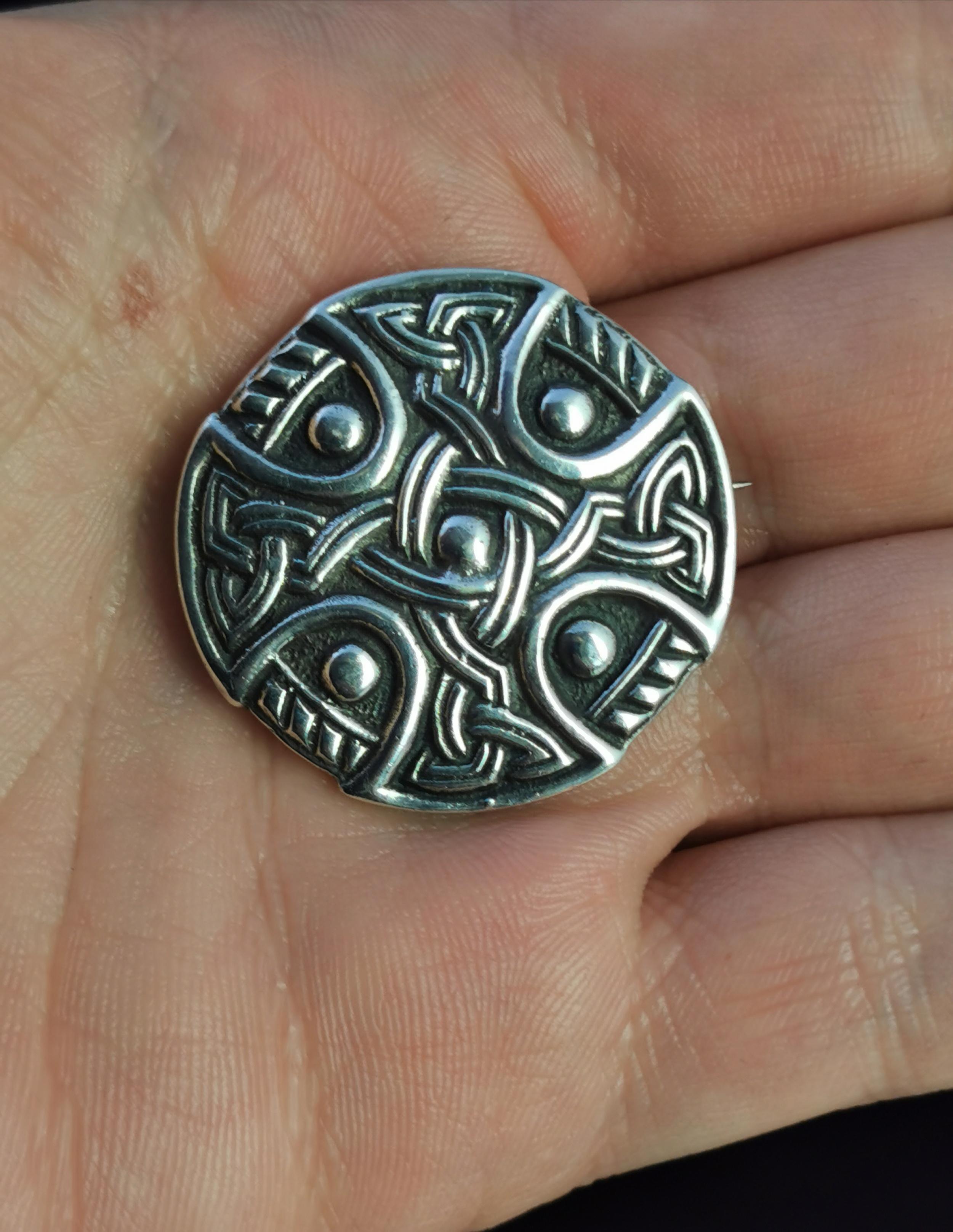 Vintage Scottish Silver Celtic Knot Brooch 3