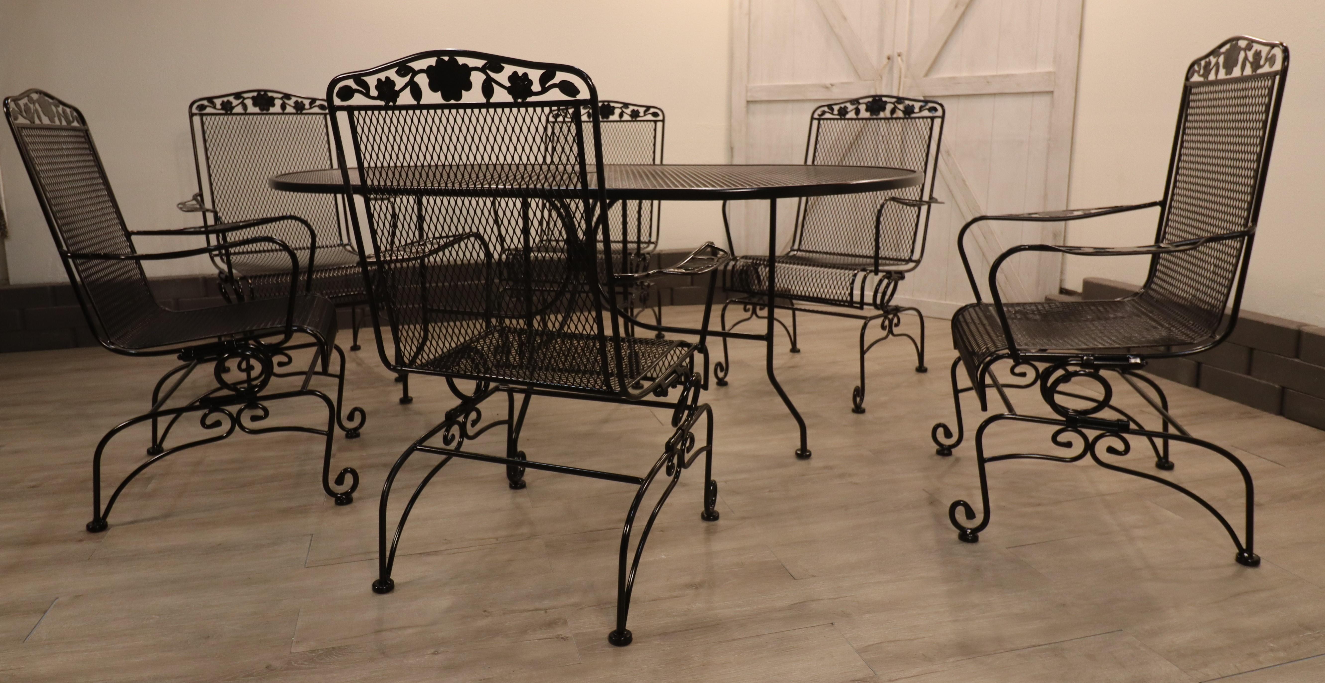 Vintage Scroll Footed Wrought Iron Family Patio Set For Sale 4