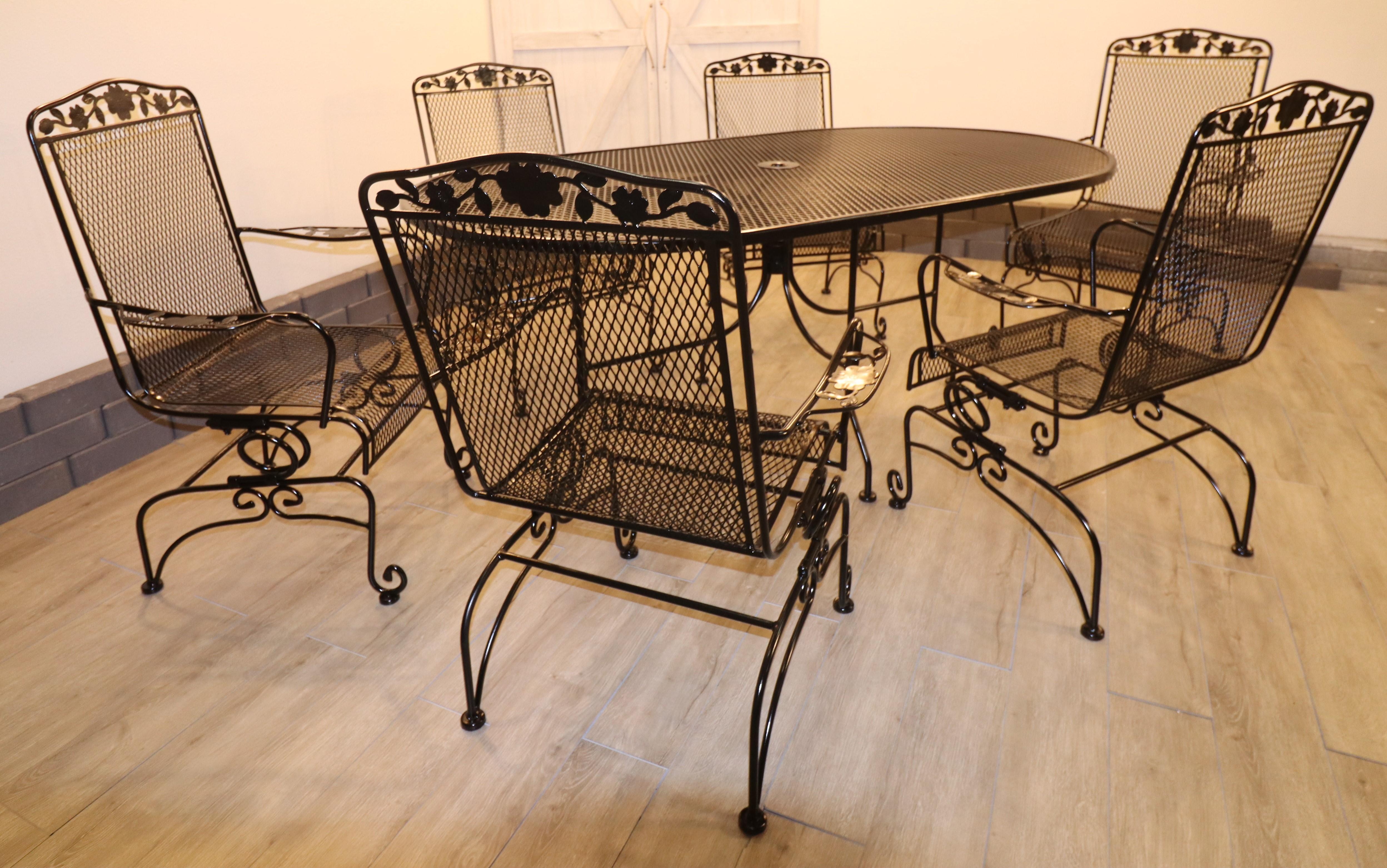 Vintage Scroll Footed Wrought Iron Family Patio Set For Sale 1