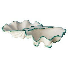 Vintage Sculpted Ceramic Vide-Poche Shell in White and Green, France, 1950s