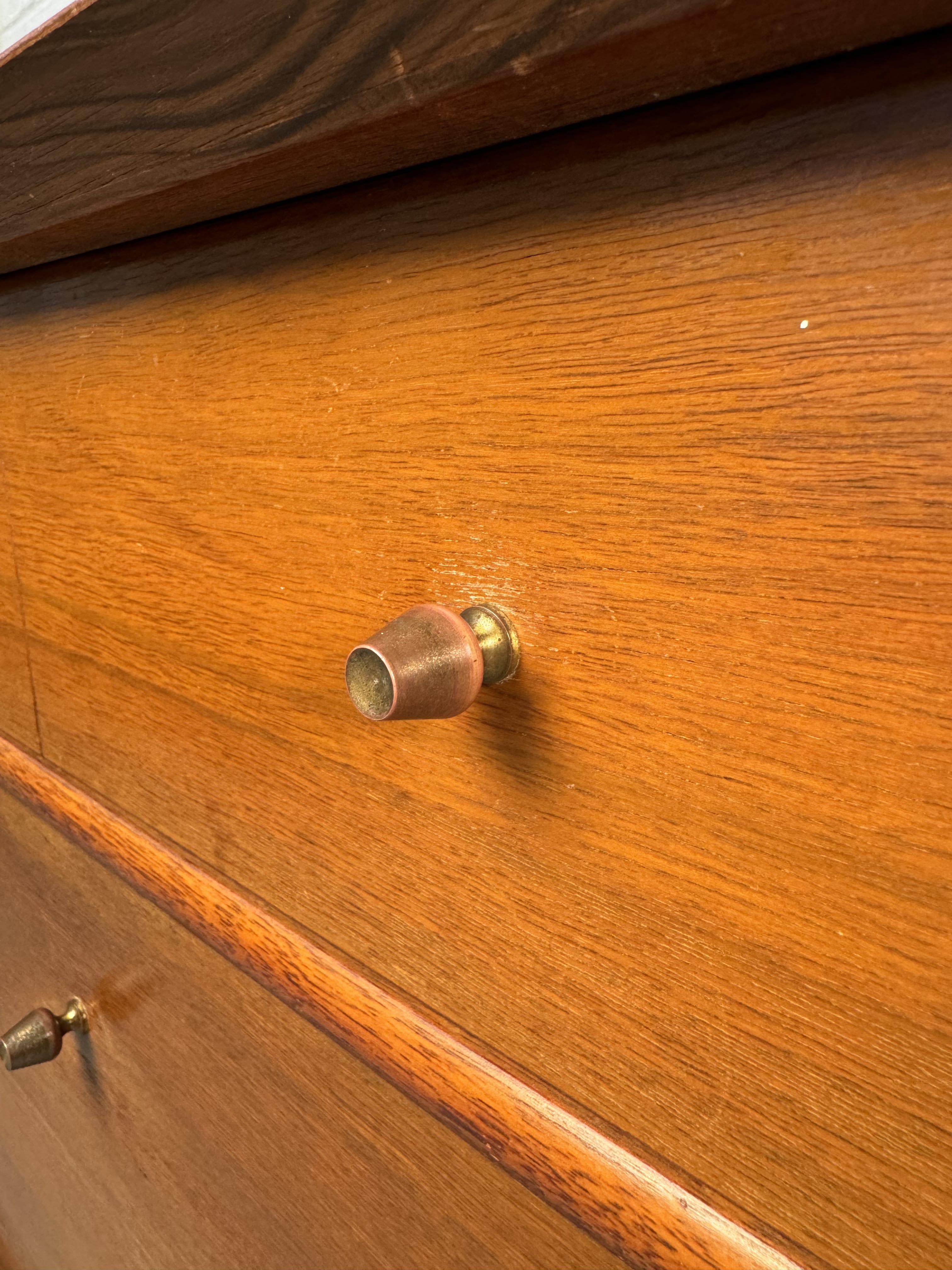 Skulpturale Vintage-Kommode von Stiehl Furniture, New York im Angebot 7