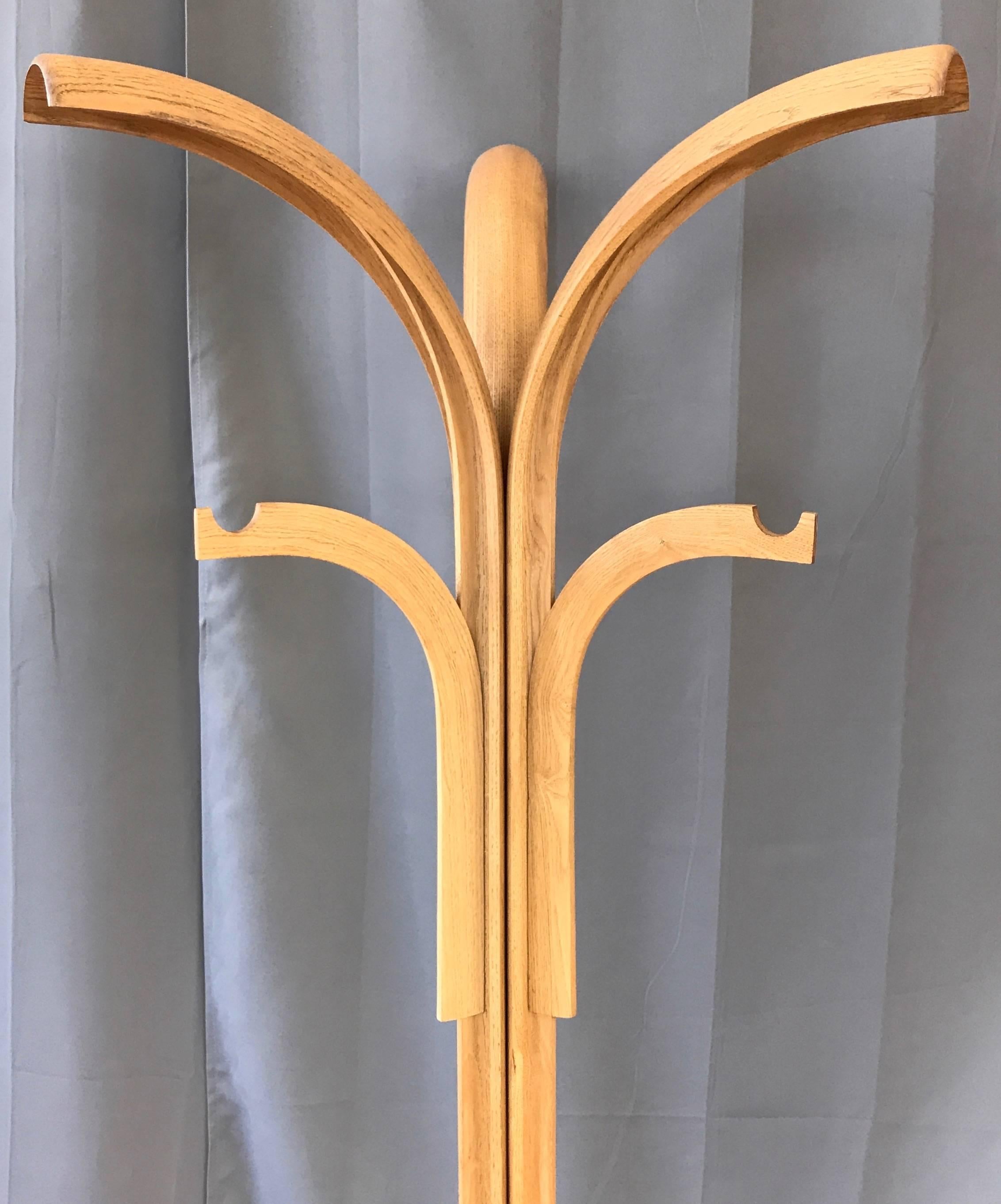 Vintage Sculptural and Organic Solid Oak Coat Rack In Good Condition In San Francisco, CA
