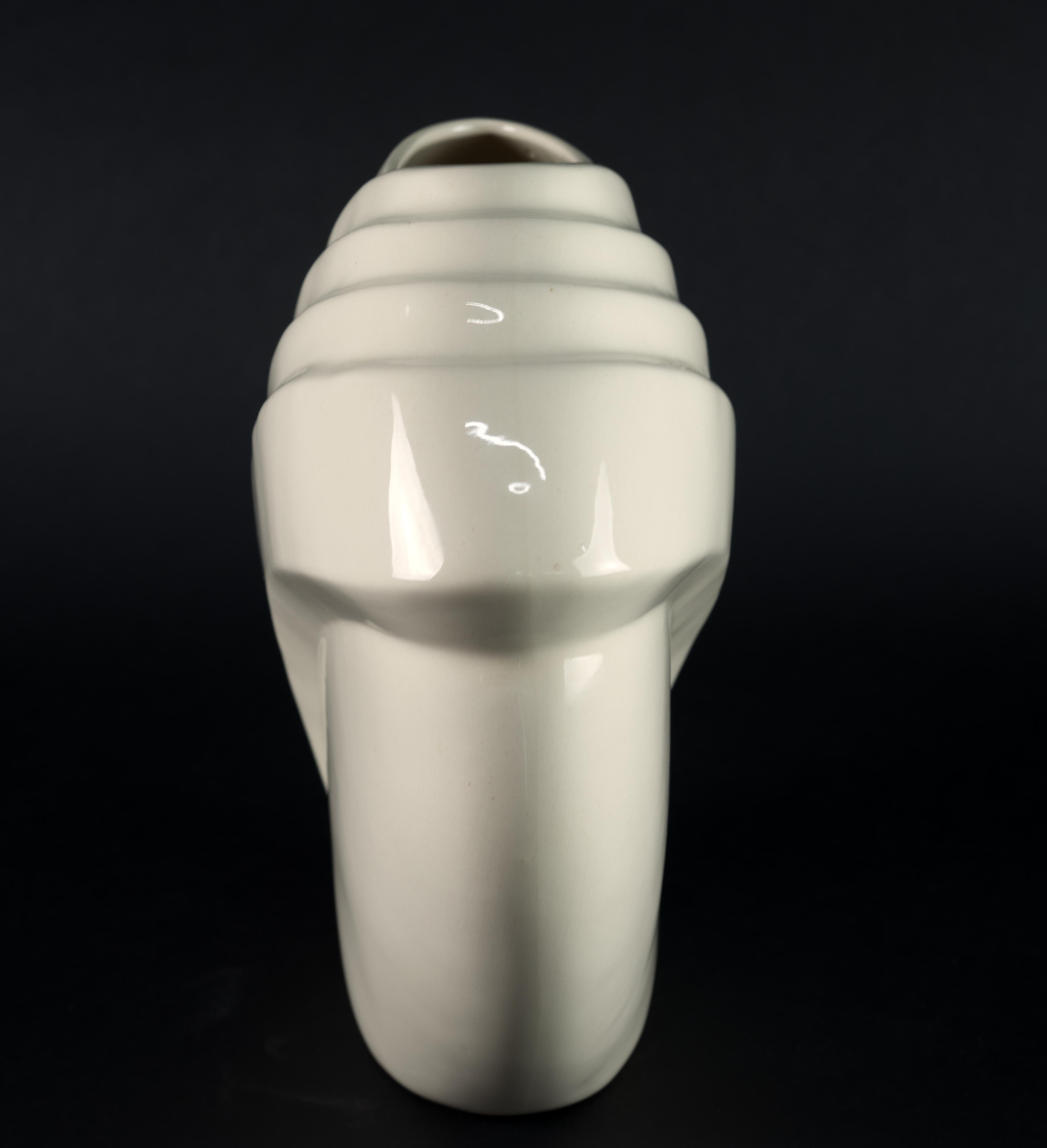 Vintage Sculptural Asymmetrical Art Deco White Ceramic Vase 1980s For Sale 4