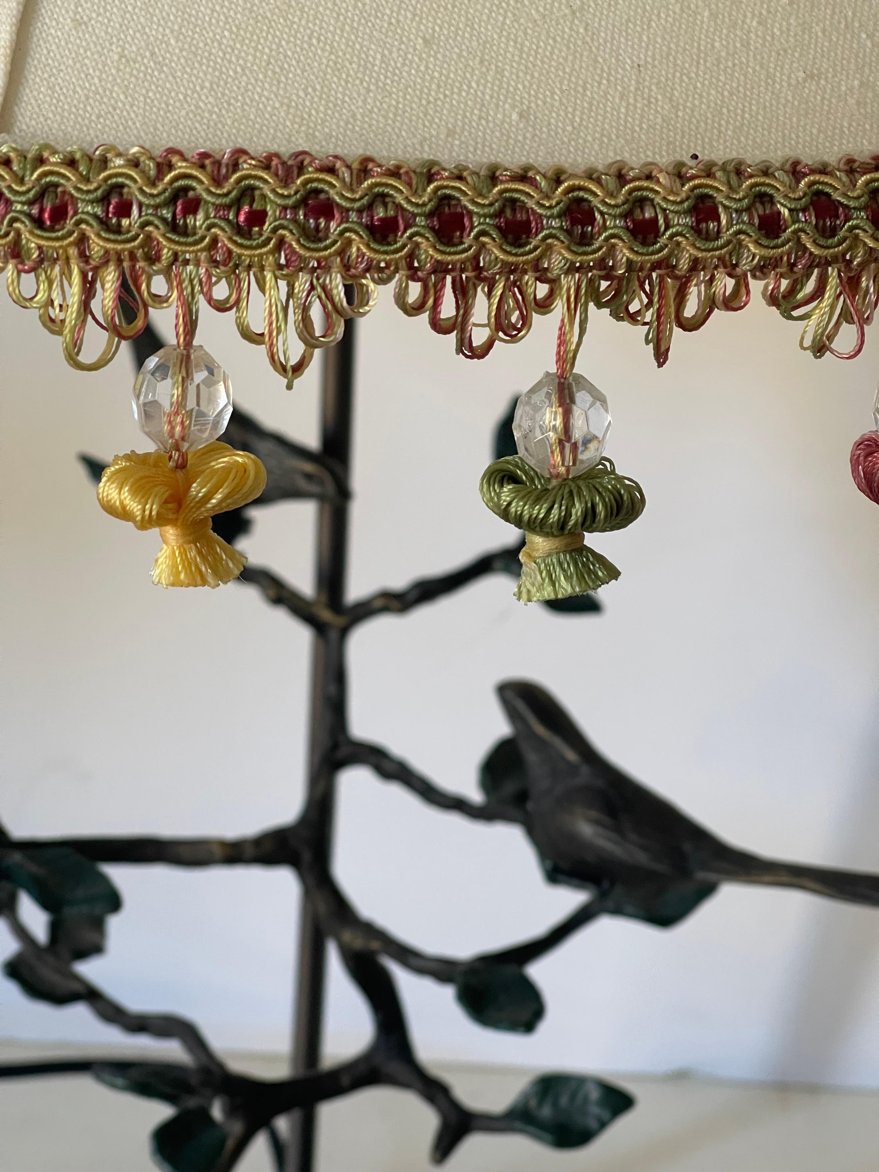 Américain Sculpture vintage d'oiseaux en bronze avec abat-jour en vente