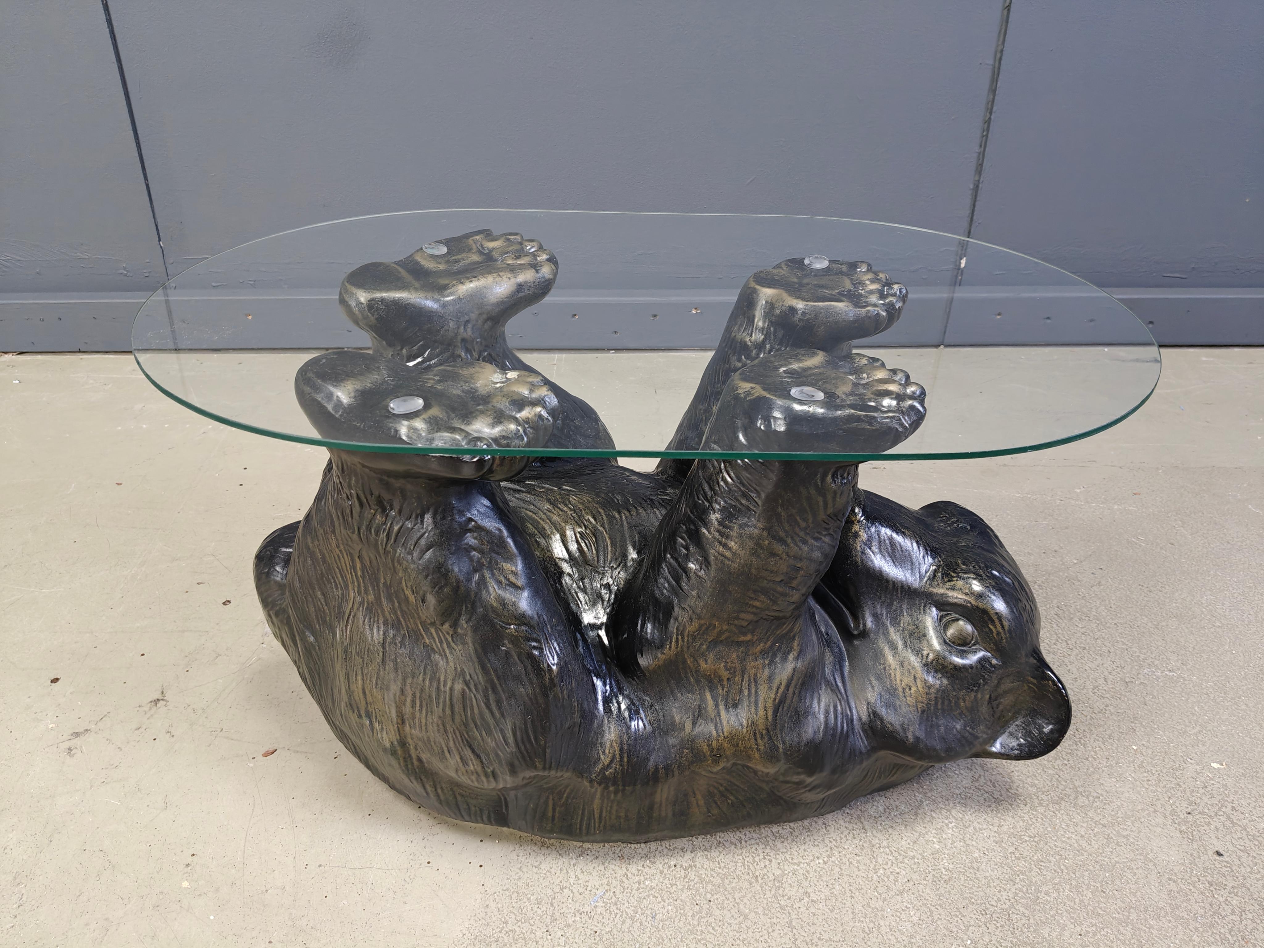 Table basse sculpturale noire vintage en vente 3
