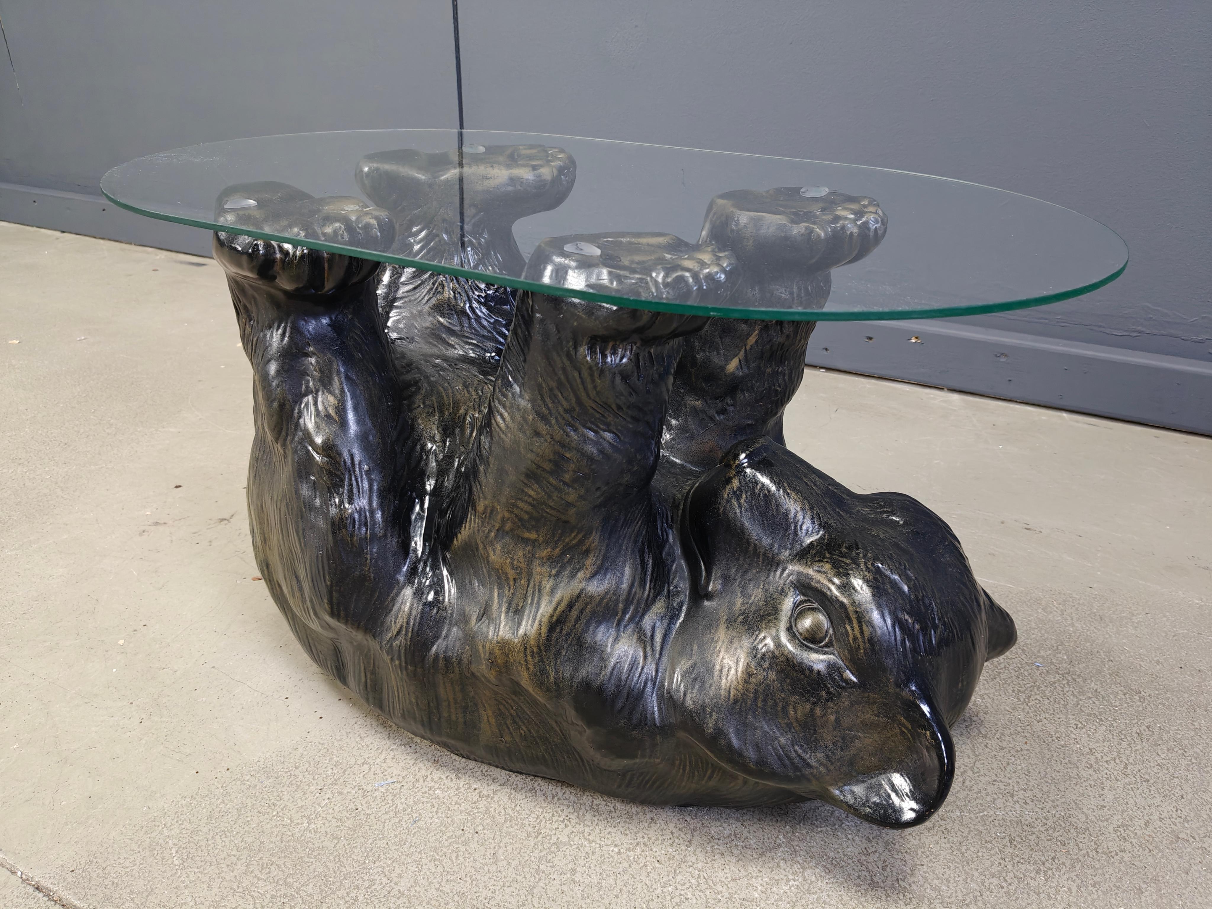 Belge Table basse sculpturale noire vintage en vente
