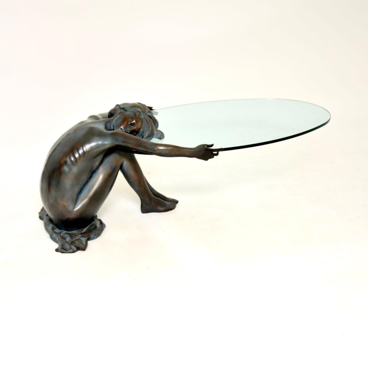 Français Table basse vintage en bronze sculptural en vente