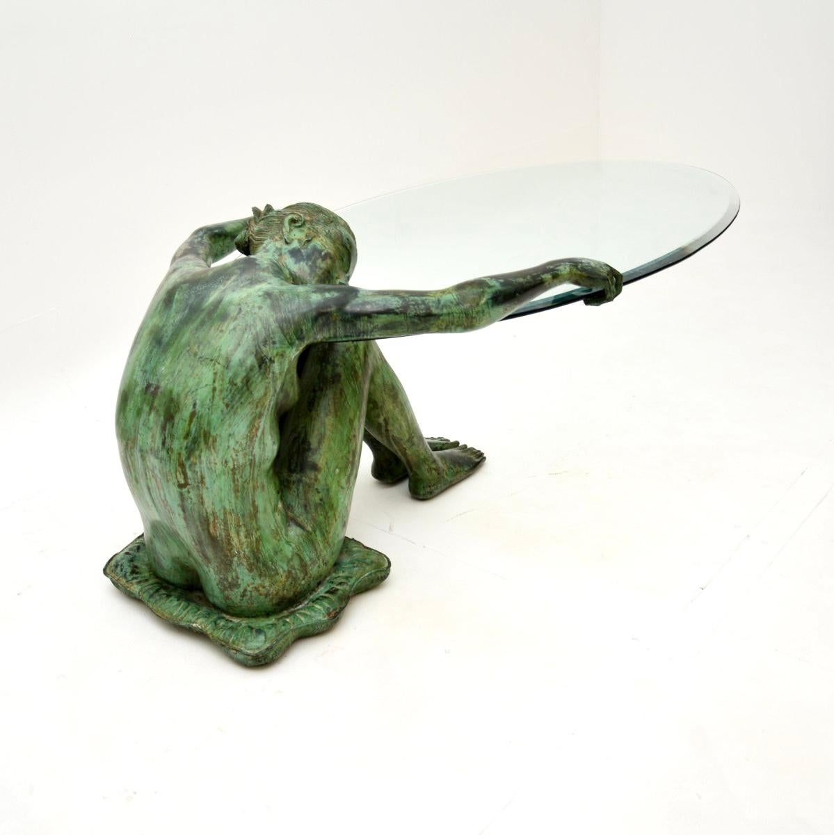 Mesa baja escultórica vintage de bronce en Bueno estado para la venta en London, GB