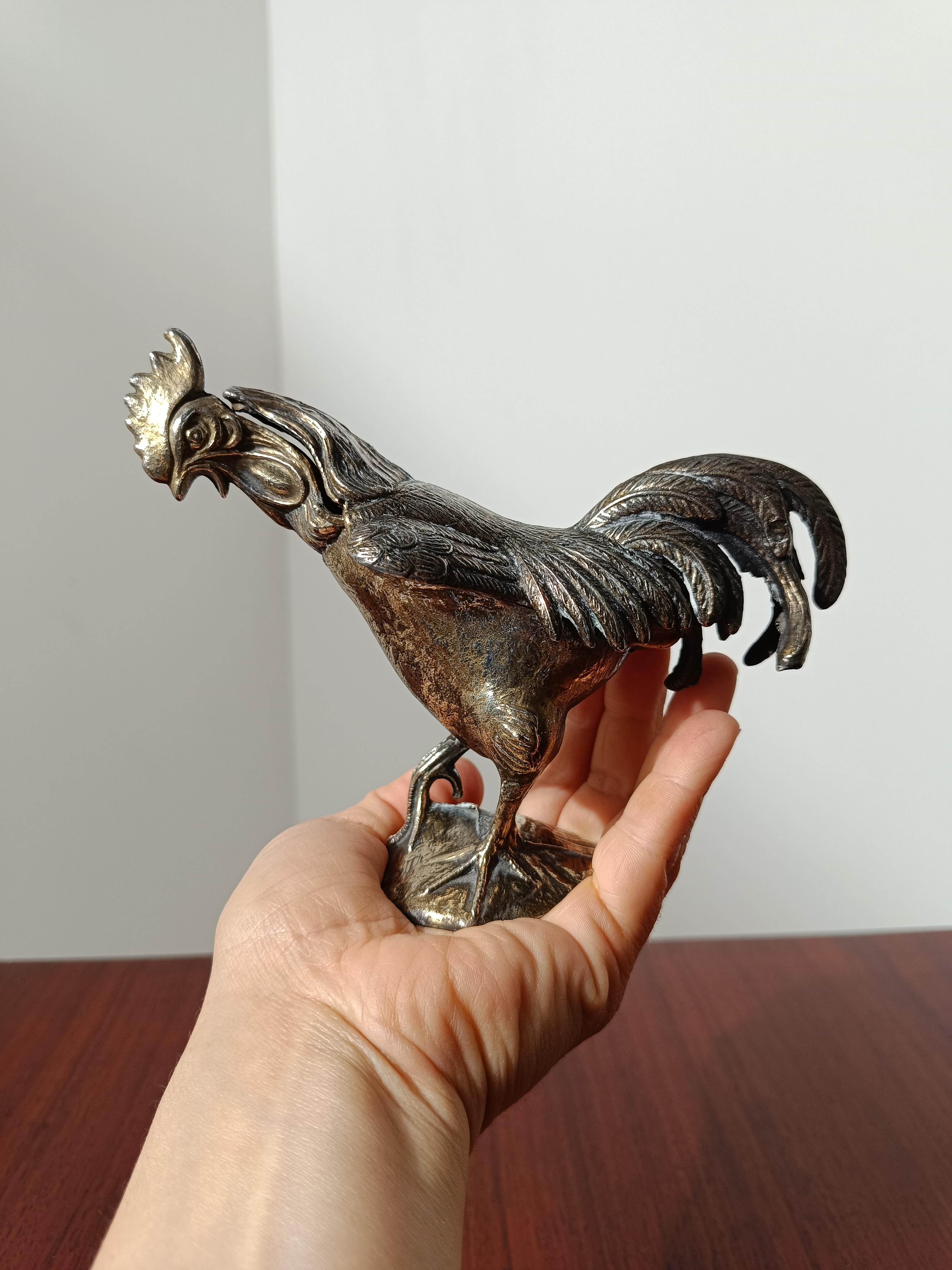 Vintage Sculptural Bronzed Metal Ashtray in the shape of a Rooster, Italy 1970s  For Sale 9