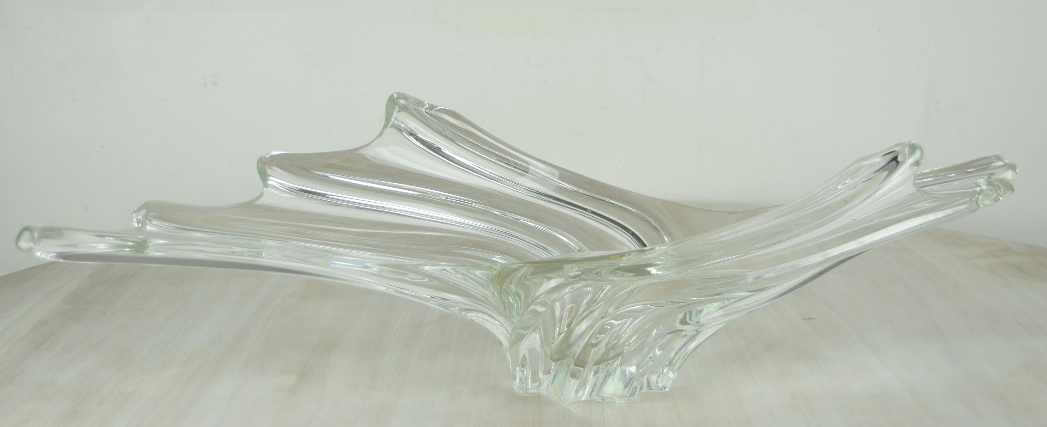 Wonderful crystal vase by Art Vannes

A great piece of sculpture as well as functional.

Good size, perfect condition.

Signed on the base.



Free shipping.



 